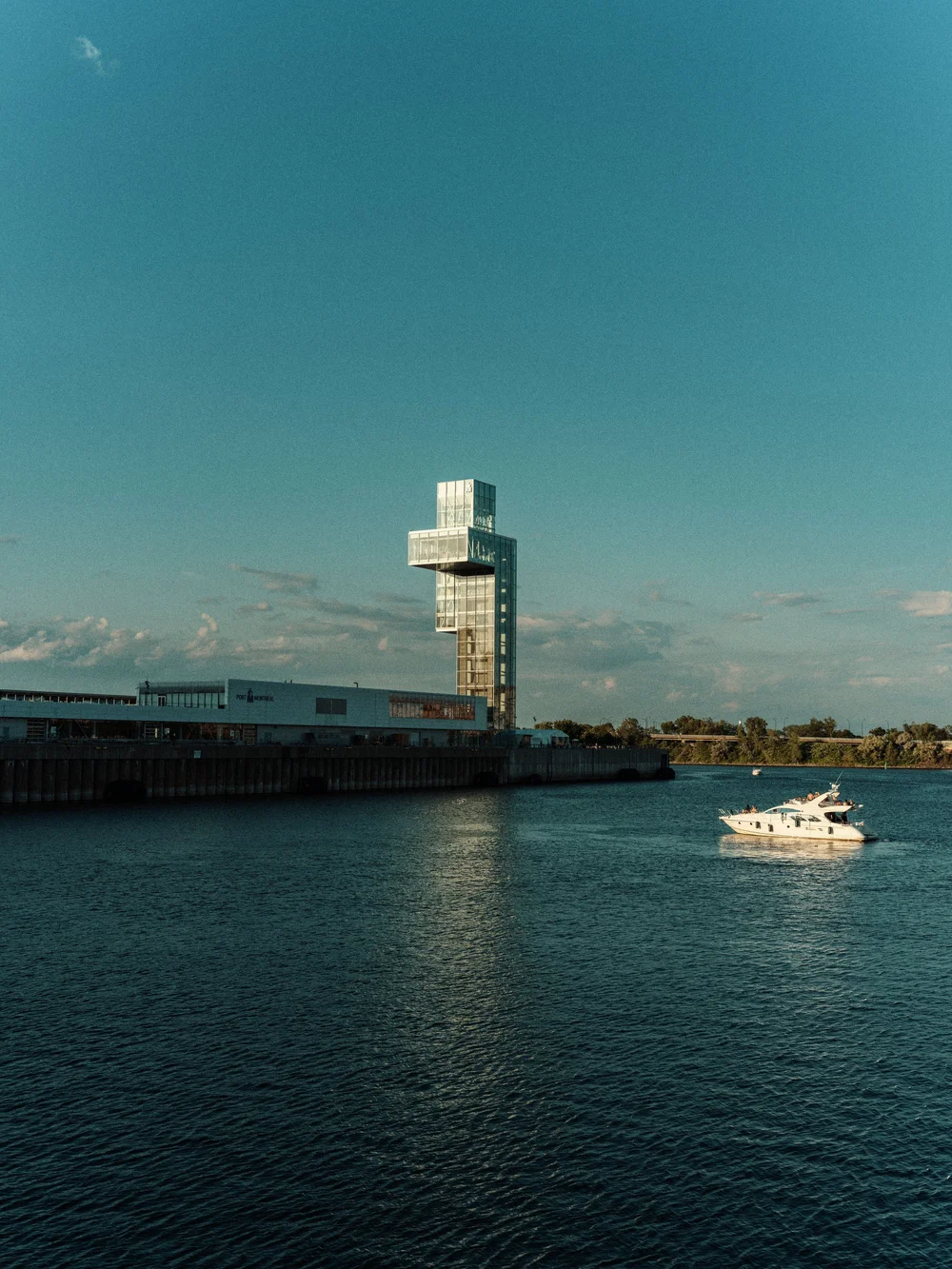 Waterfront — places photograph by Visual Motions