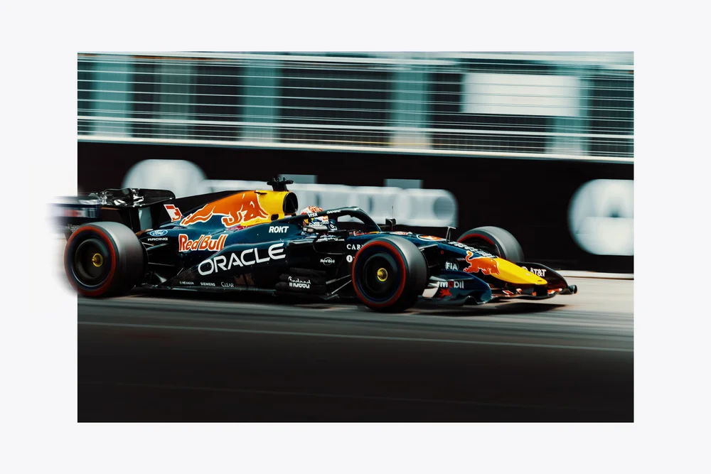 Full speed — motion photograph by Visual Motions