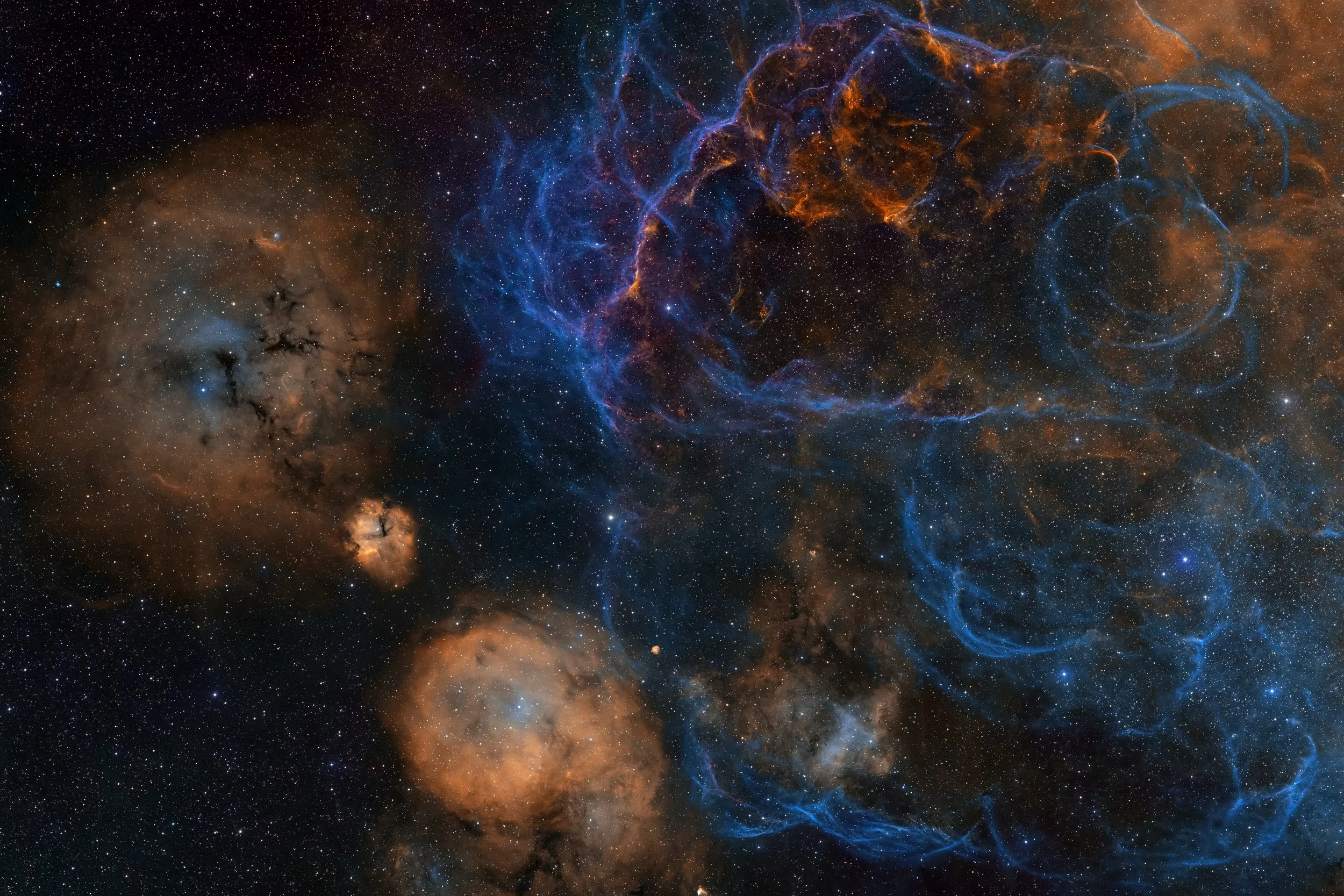 Mosaic of Vela Supernova Remnant and Gum Nebulae.jpg