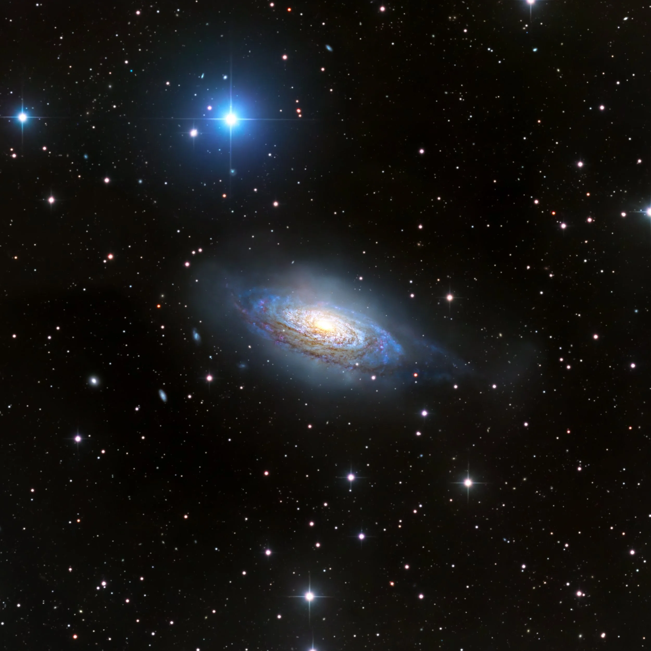 NGC 3521 Flocculent Spiral Galaxy.jpg
