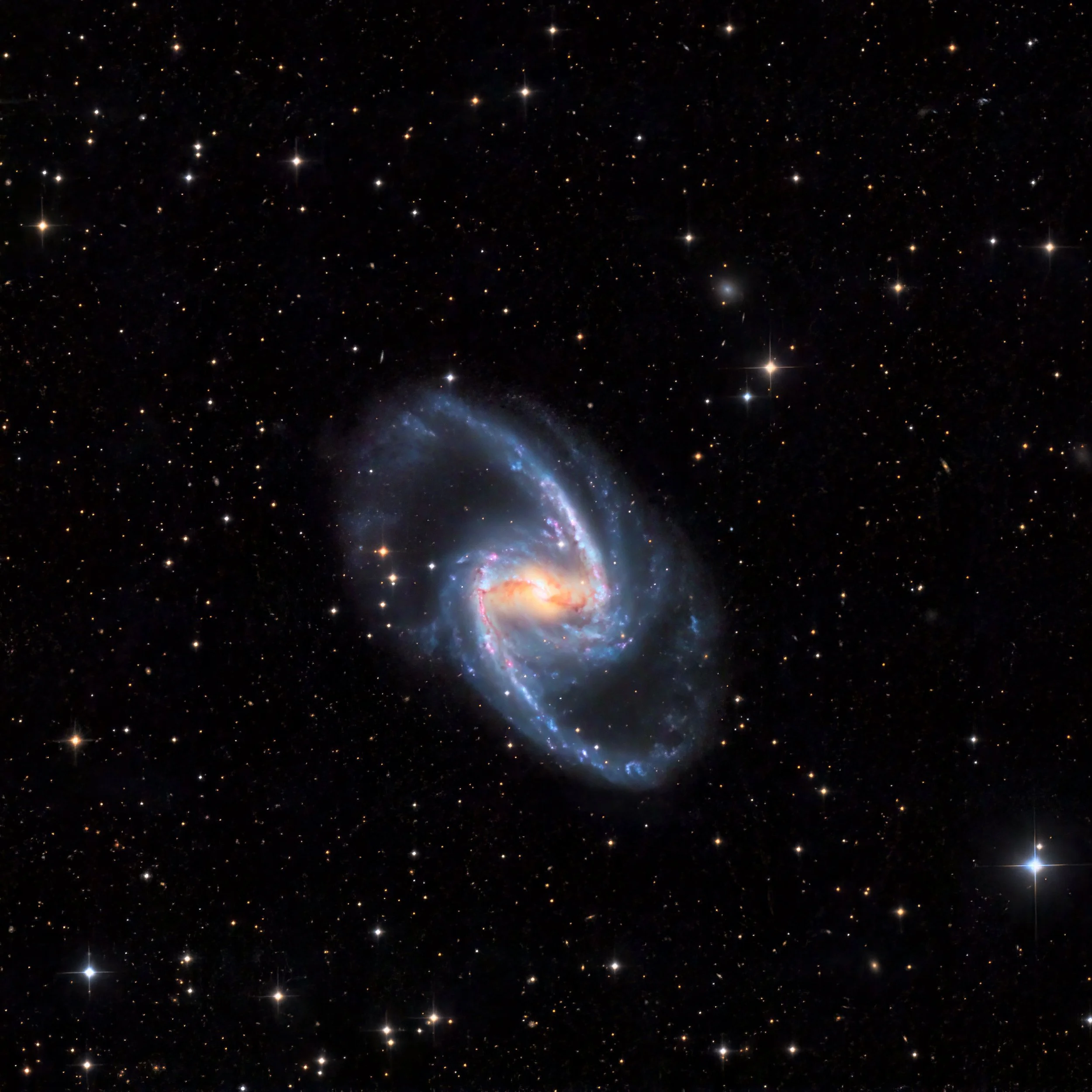 NGC 1365 The Great Barred Spiral Galaxy.jpg