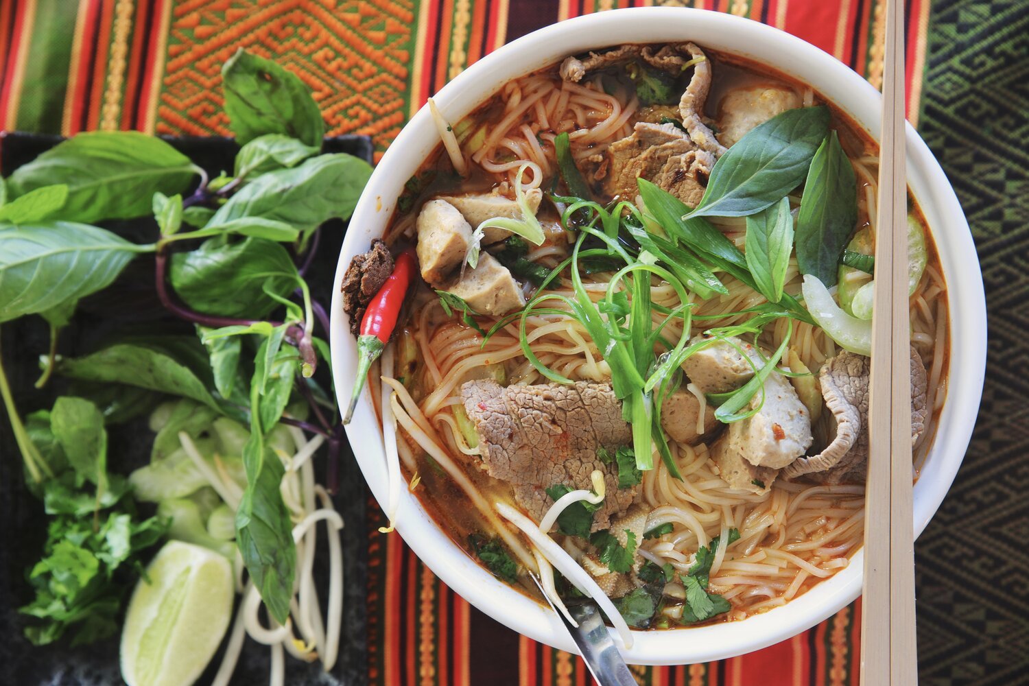 How to make the best Lao pho - Saeng's Kitchen