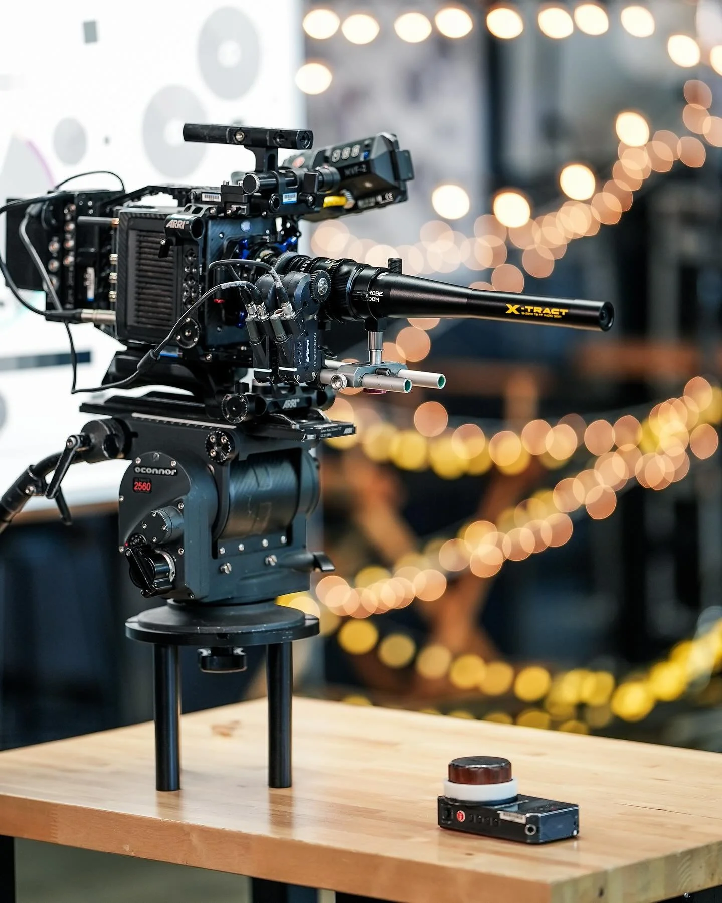 🔬@dzofilm X-Tract 18-28mm T8 FF Probe Zooms ✨

The new DZOFilm X-Tract Probe Zoom lenses have arrived and in each variety: the new 360&deg; version which has periscopic view, 0&deg; direct view and 90&deg; right-angle view. We are among the first in