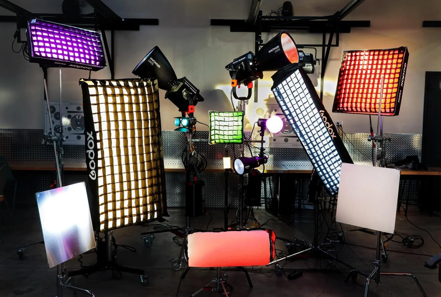 🌟NEW LED LIGHT MATS, COBs &amp; REFLECTORS 🌟

We are excited to show off our new @godox_global inventory for filmmakers and creators. We&rsquo;ve tested and believe these LED units are reliable and efficient fixtures for all categories of productio