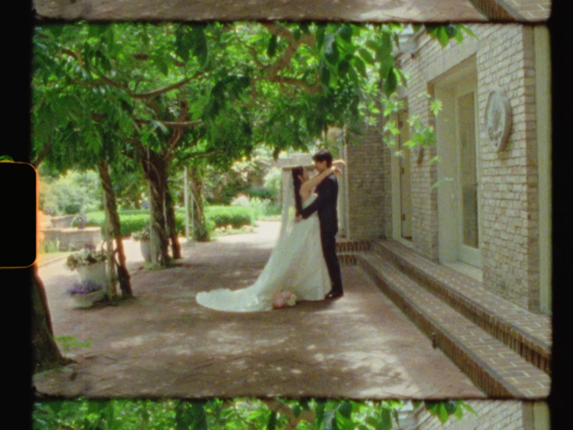 Lakewold Gardens Super8 Wedding Film6.png