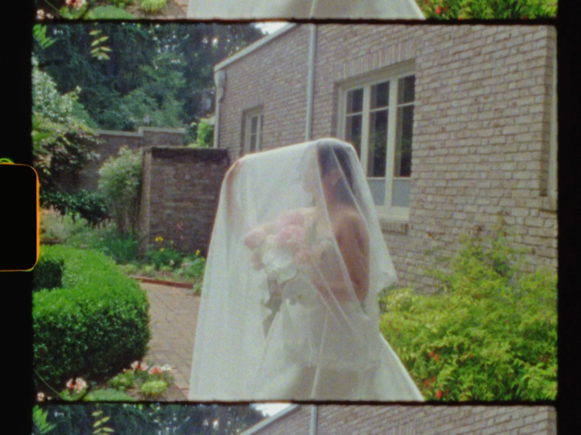 Lakewold Gardens Super8 Wedding Film9.png