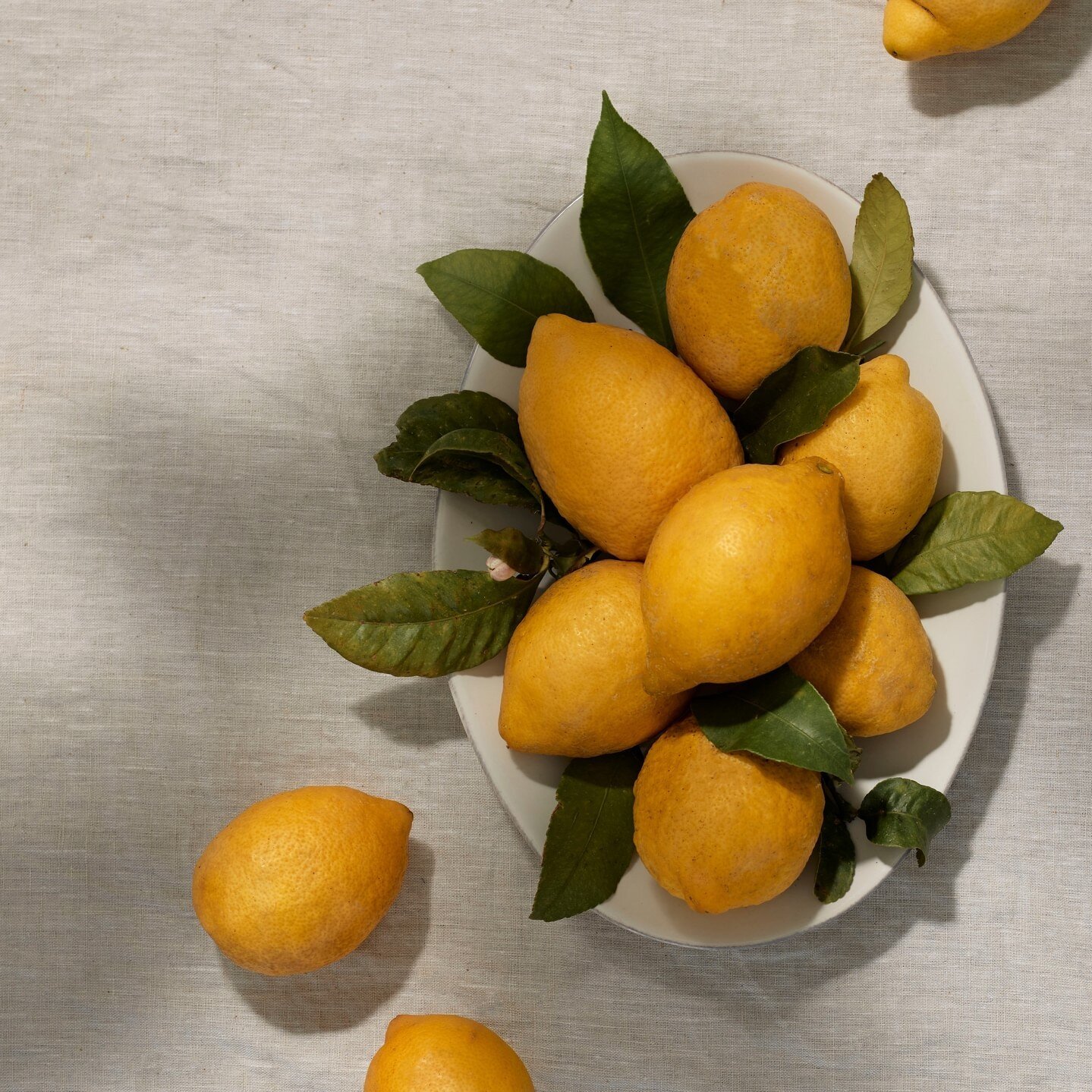 The Algarve is known for its abundant sunshine and stunning beaches, but did you know it's also home to some of the most flavourful lemons? Our dishes are infused with the zesty taste of locally grown lemons, adding a touch of sunshine to every bite.