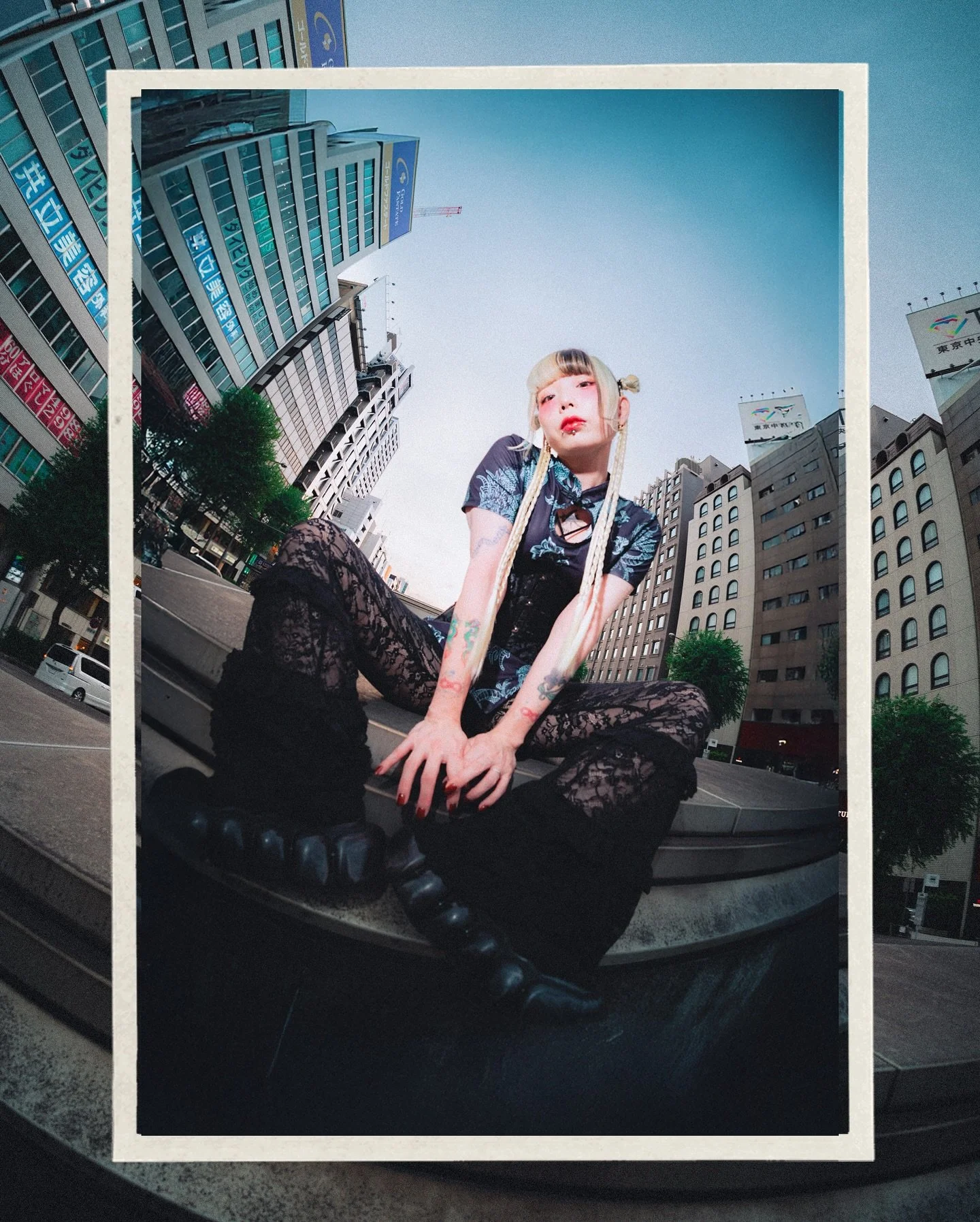 Do you catch my vibe? ⁣
⁣
Capturing that summer city heat on fisheye with the @godox_global V860ii flash&hellip;⁣
⠀⁣⁣⁣⁣
&mdash;&mdash;&mdash;&mdash;&mdash;&mdash;&mdash;&mdash;&mdash;&mdash;&mdash;&mdash;&mdash;&mdash;&mdash;&mdash;&mdash;&mdash;⁣
⁣
