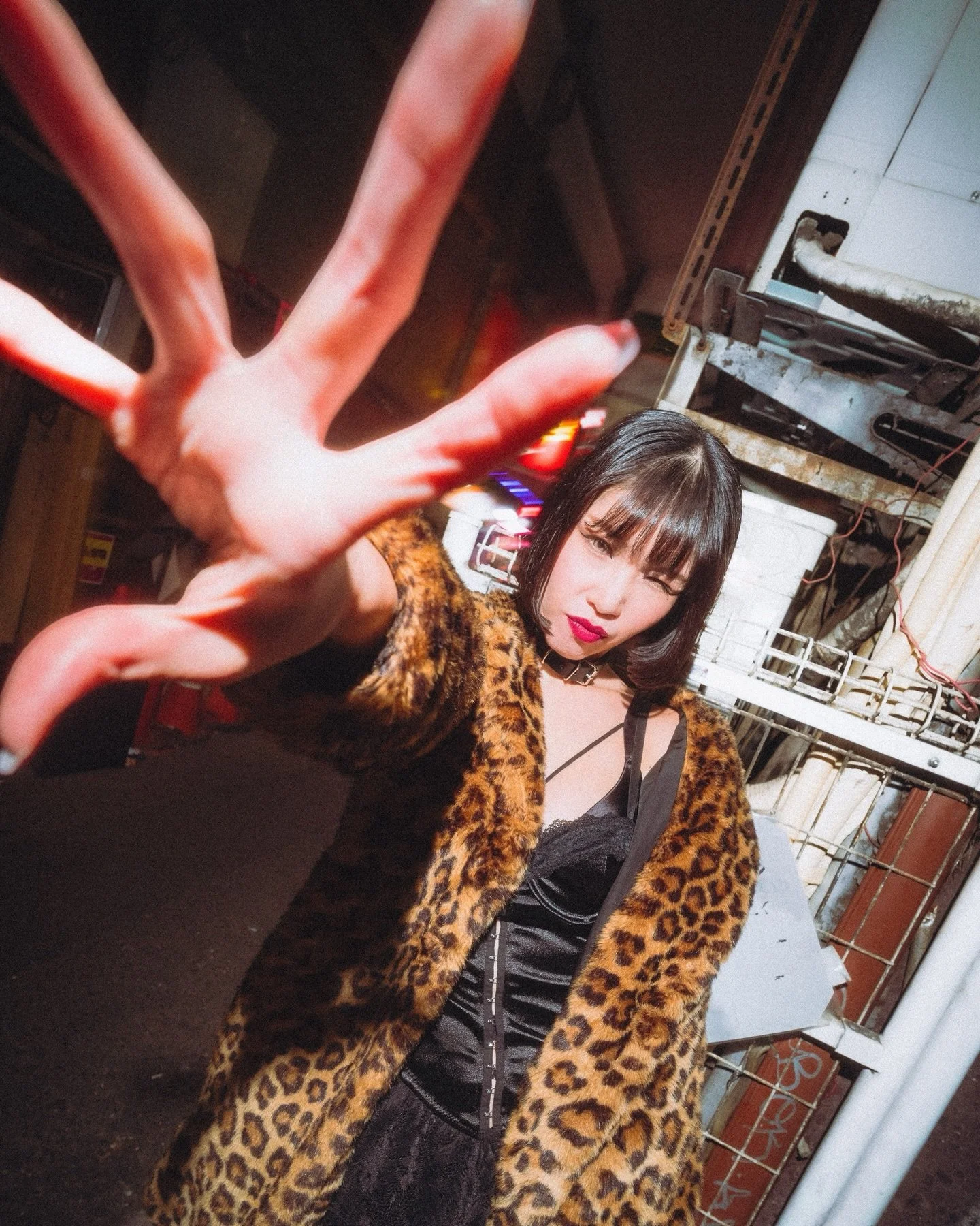 &ldquo;Reach out and touch me&rdquo; &thinsp;
&thinsp;
Tokyo nights with @_5y_k_y1_&thinsp; ❤️&zwj;🩹
⁣&thinsp;
Captured on @viltrox_global 16mm 1.8 + handheld&nbsp;@godox_global&nbsp;V860ii flash ⚡️&thinsp;
⠀⁣⁣⁣⁣&thinsp;
&mdash;&mdash;&mdash;&mdash;