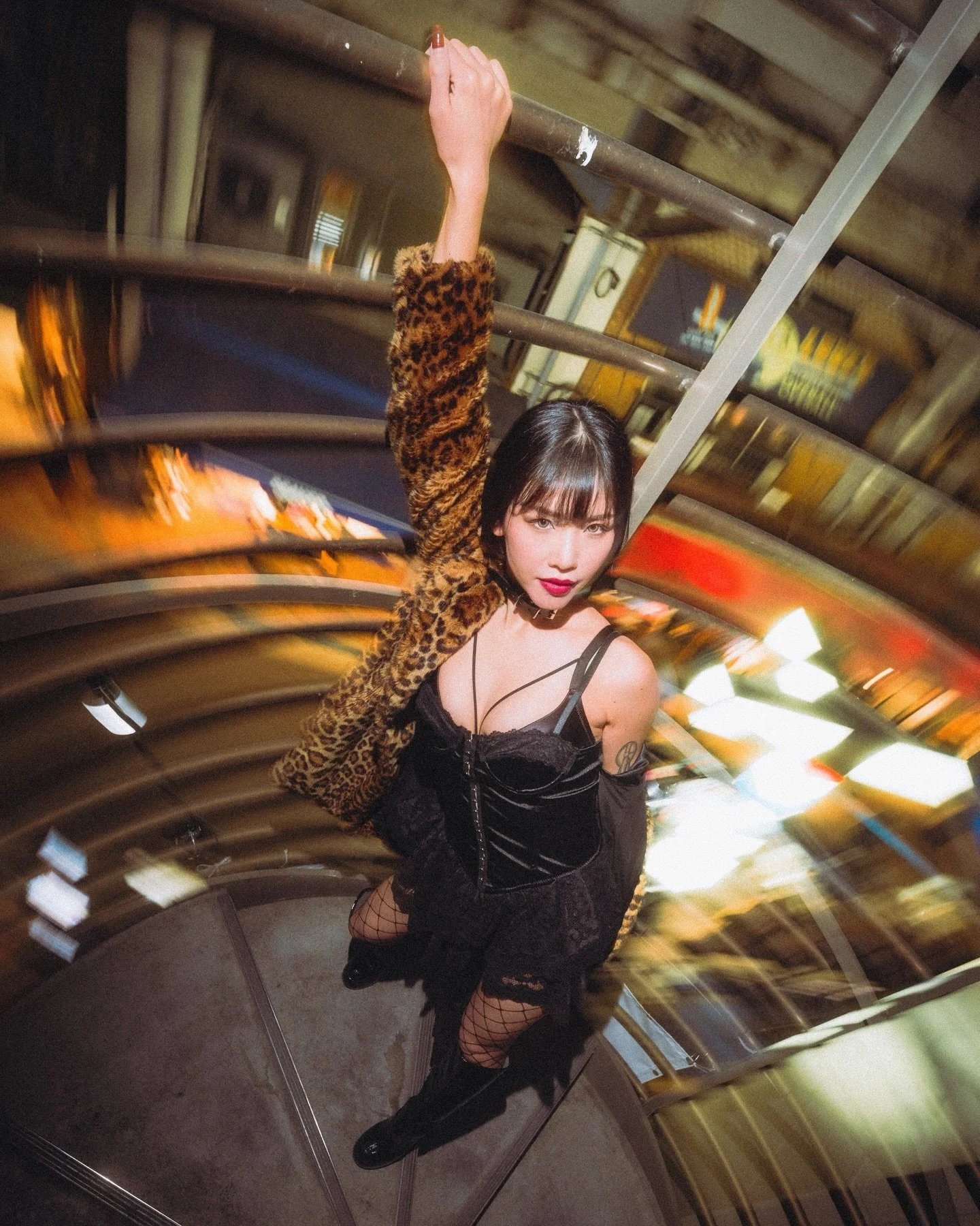 Tokyo nights with&nbsp;@_5y_k_y1_&thinsp; ❤️&zwj;🩹
⁣&thinsp;
Captured on&nbsp;@viltrox_global&nbsp;16mm 1.8 + handheld&nbsp;@godox_global&nbsp;V860ii flash ⚡️&thinsp;
⠀⁣⁣⁣⁣&thinsp;
&mdash;&mdash;&mdash;&mdash;&mdash;&mdash;&mdash;&mdash;&mdash;&mdas