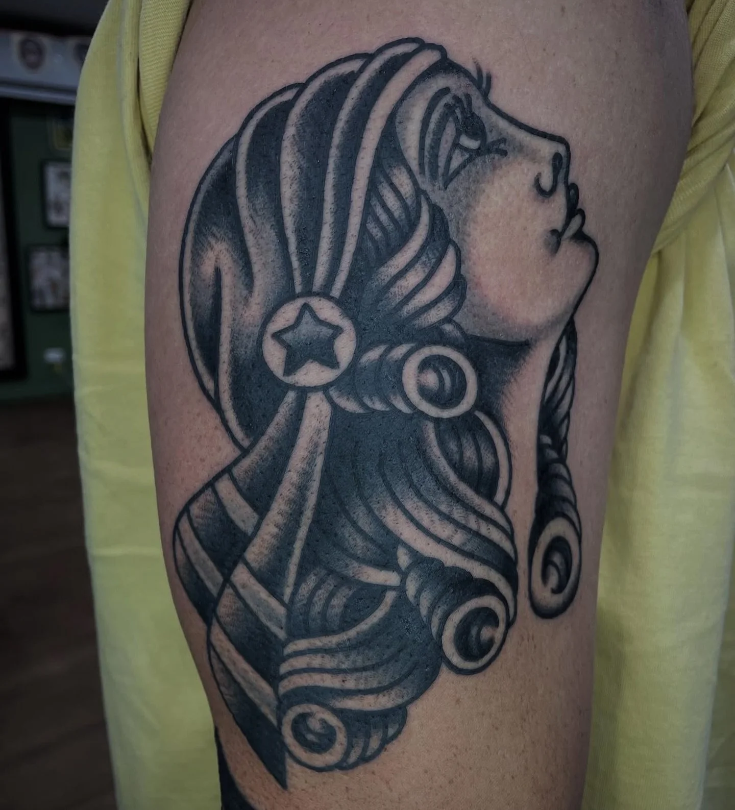 Gypsy Girl made by @jrachow.vtc 

Justin has limited space before Christmas, contact him directly to get a spot! 

Victory Tattoo Co. 
1/9 First Avenue, Maroochydore 
☎️ 53630129 ☎️