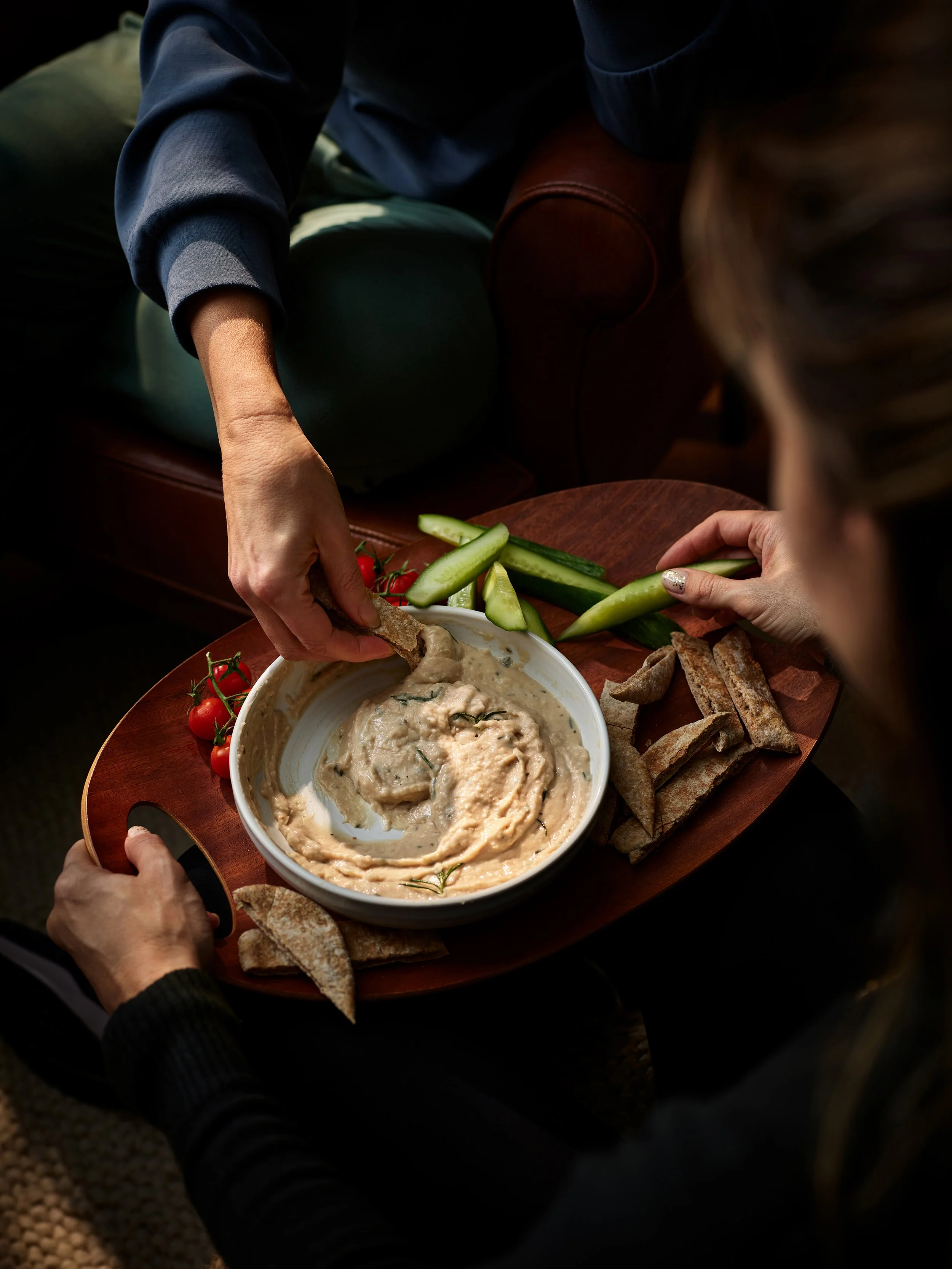 WaitroseWeekend_Weekending_WhiteBeanAndRosemaryHoumous_479_SR223024.jpg