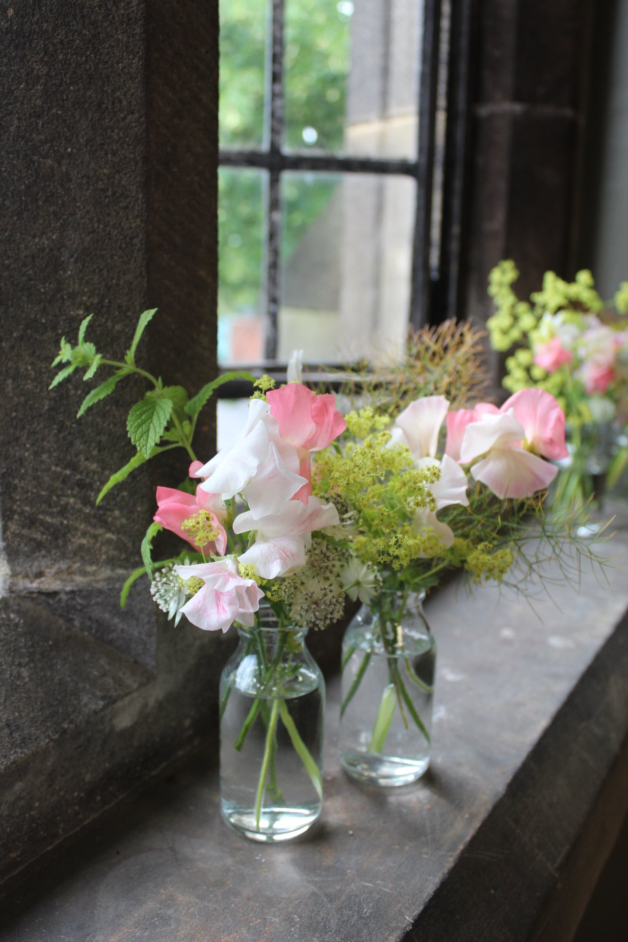 Loose-Summer-Wedding-Flowers-on-the-Stone-Windowsill..jpeg