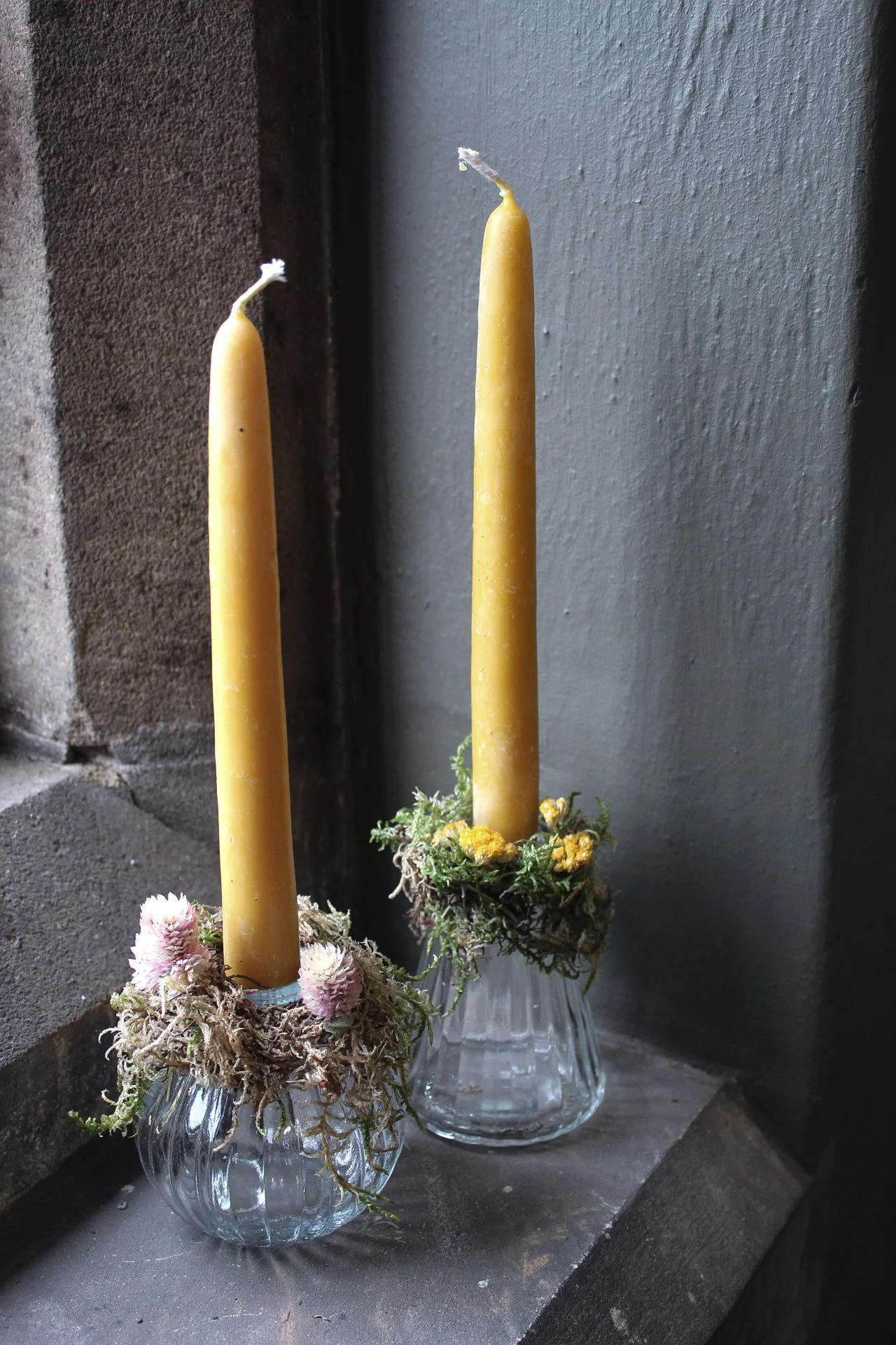 Beeswax Candle in Moss