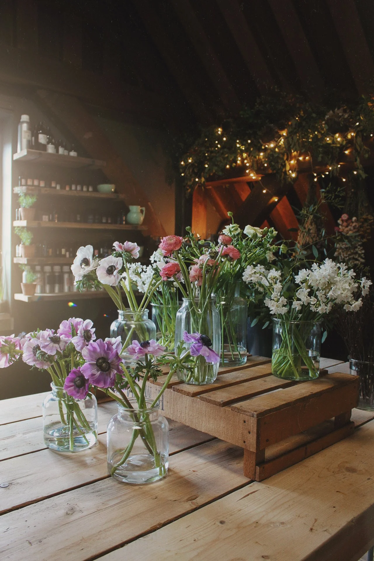 Seasonal flowers arranged for the spring flower bouquet workshop