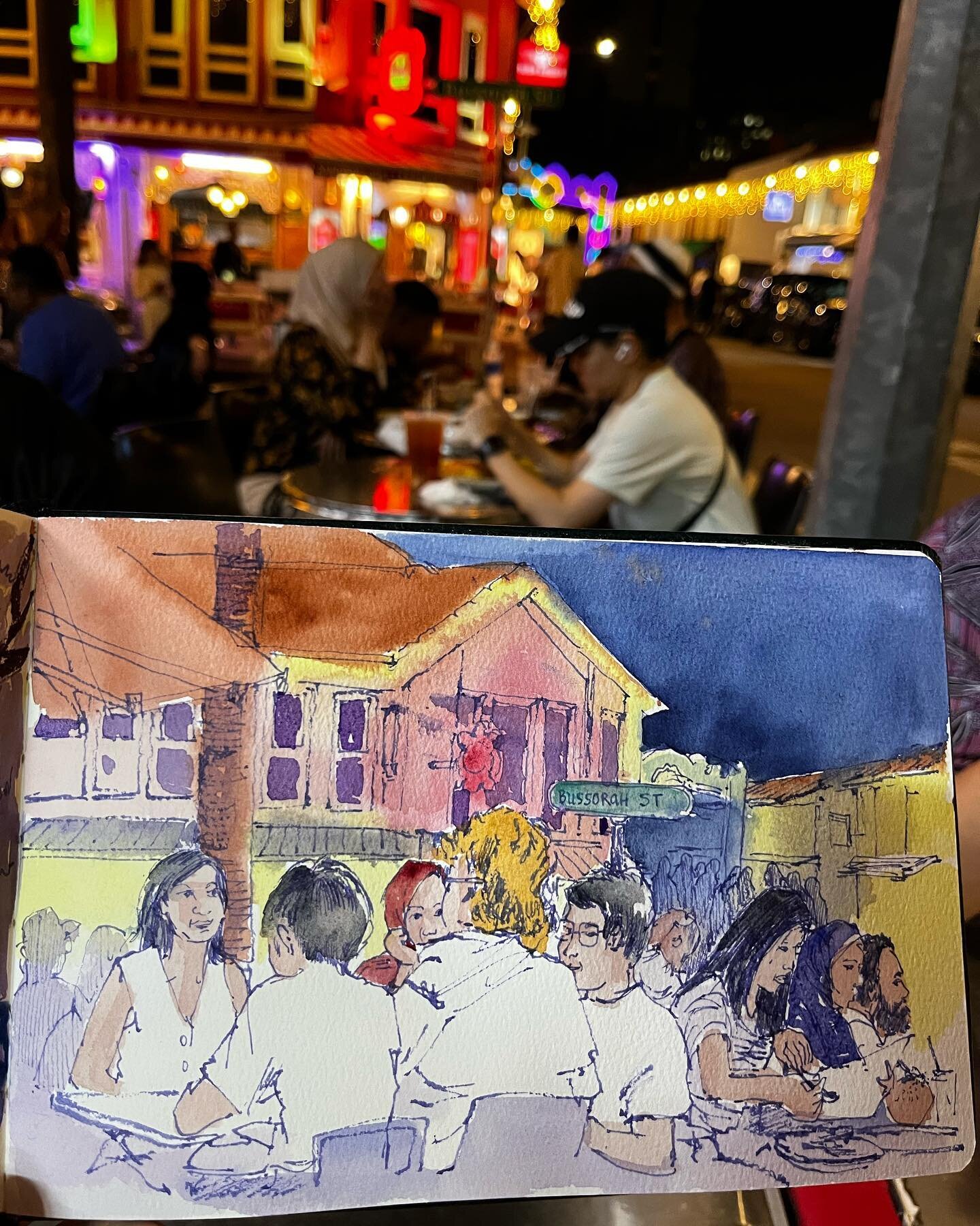 Caught sketching people in the Ramadan bazaar, happening all this month around Arab street, Aliwal and Buzzorah street. It was busy, bustling and rattling after none for the past 3 years! #ramadanmubarak #ramadanbazaarsingapore #singaporescenes #sgig