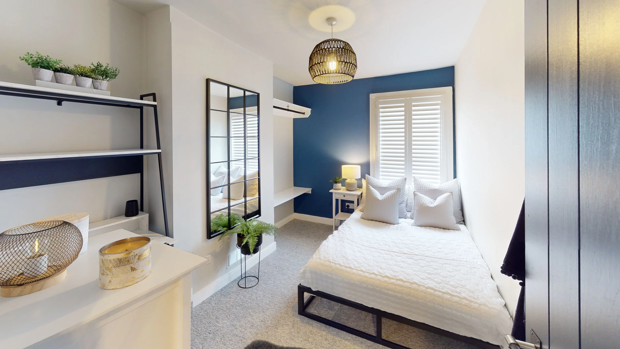 Bedroom (33).jpg