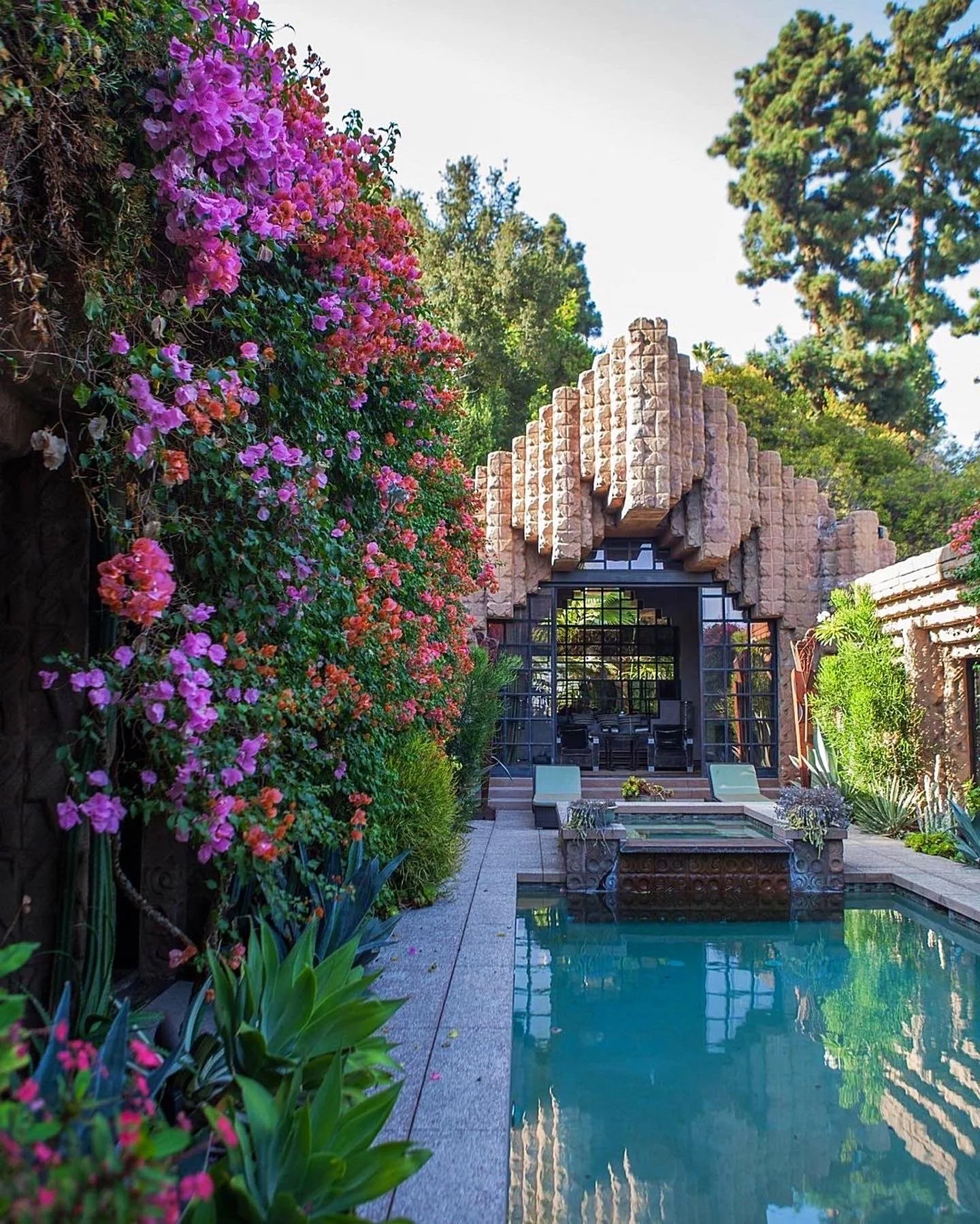 The Enigmatic Sowden House: A Historical Marvel by Lloyd Wright