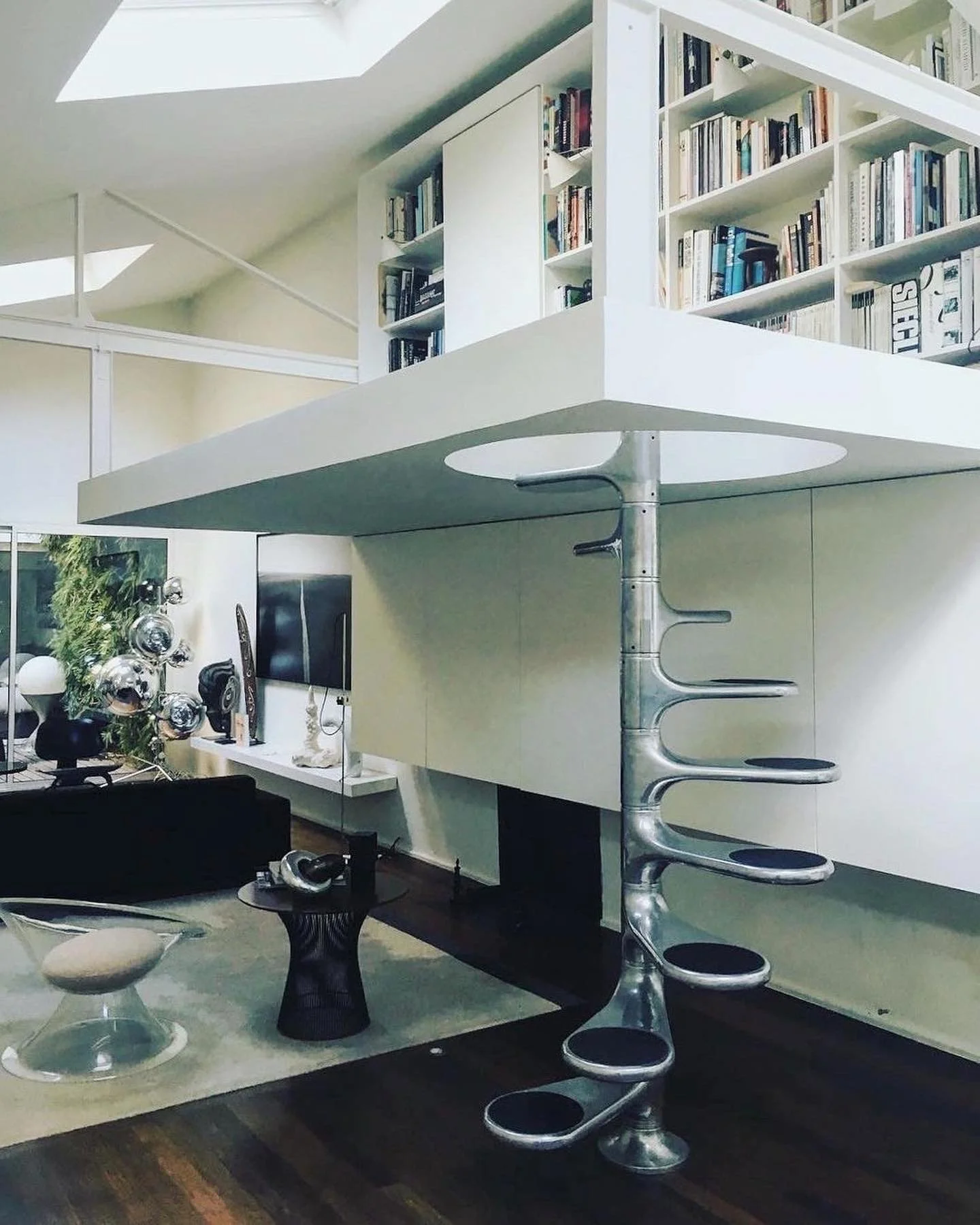 ROGER TALLON SPIRAL STAIRCASE FROM 1964, CHAIRS BY ERWINE & ESTELLE LAVERNE, 1960S