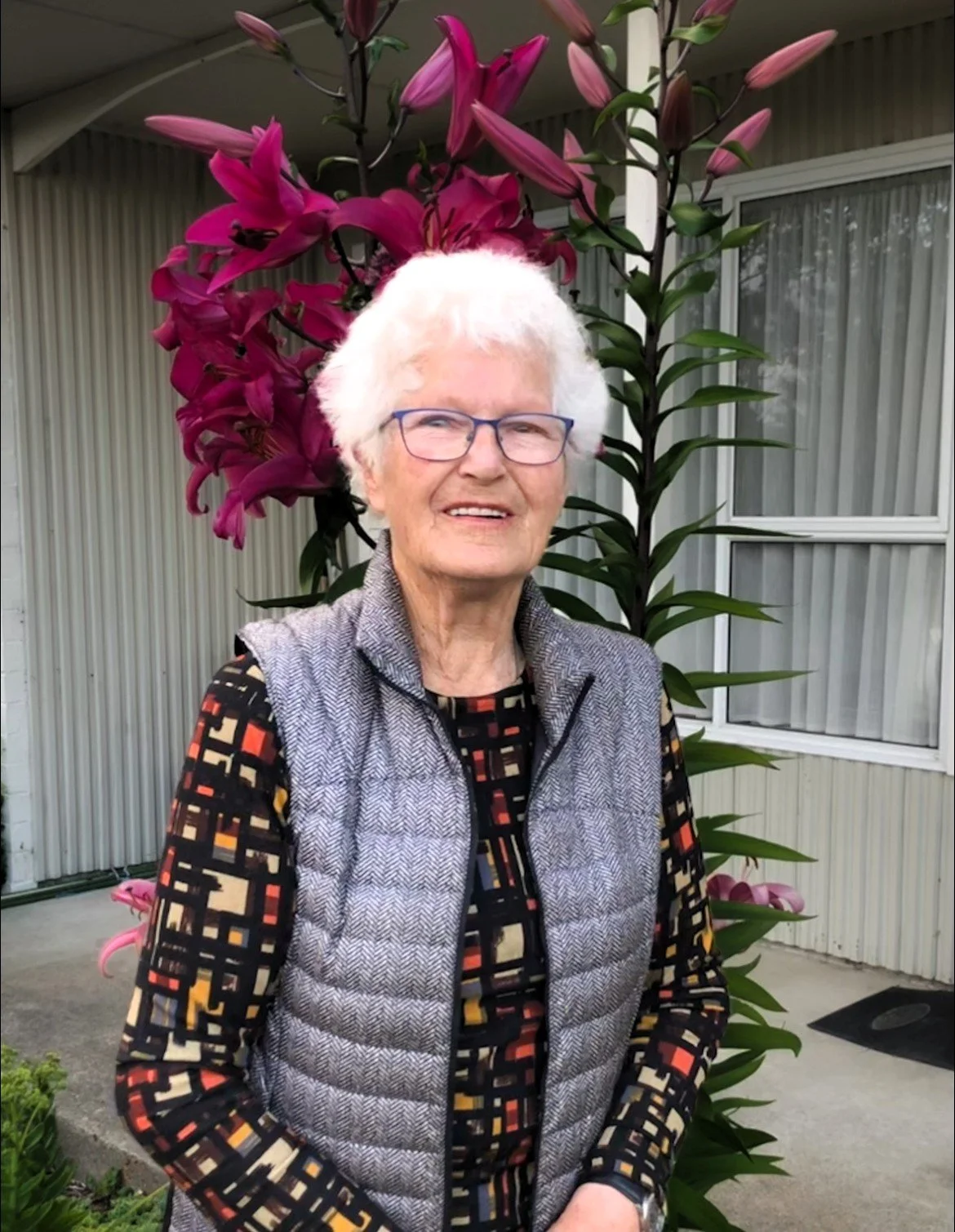 BELL, Catherine Flett