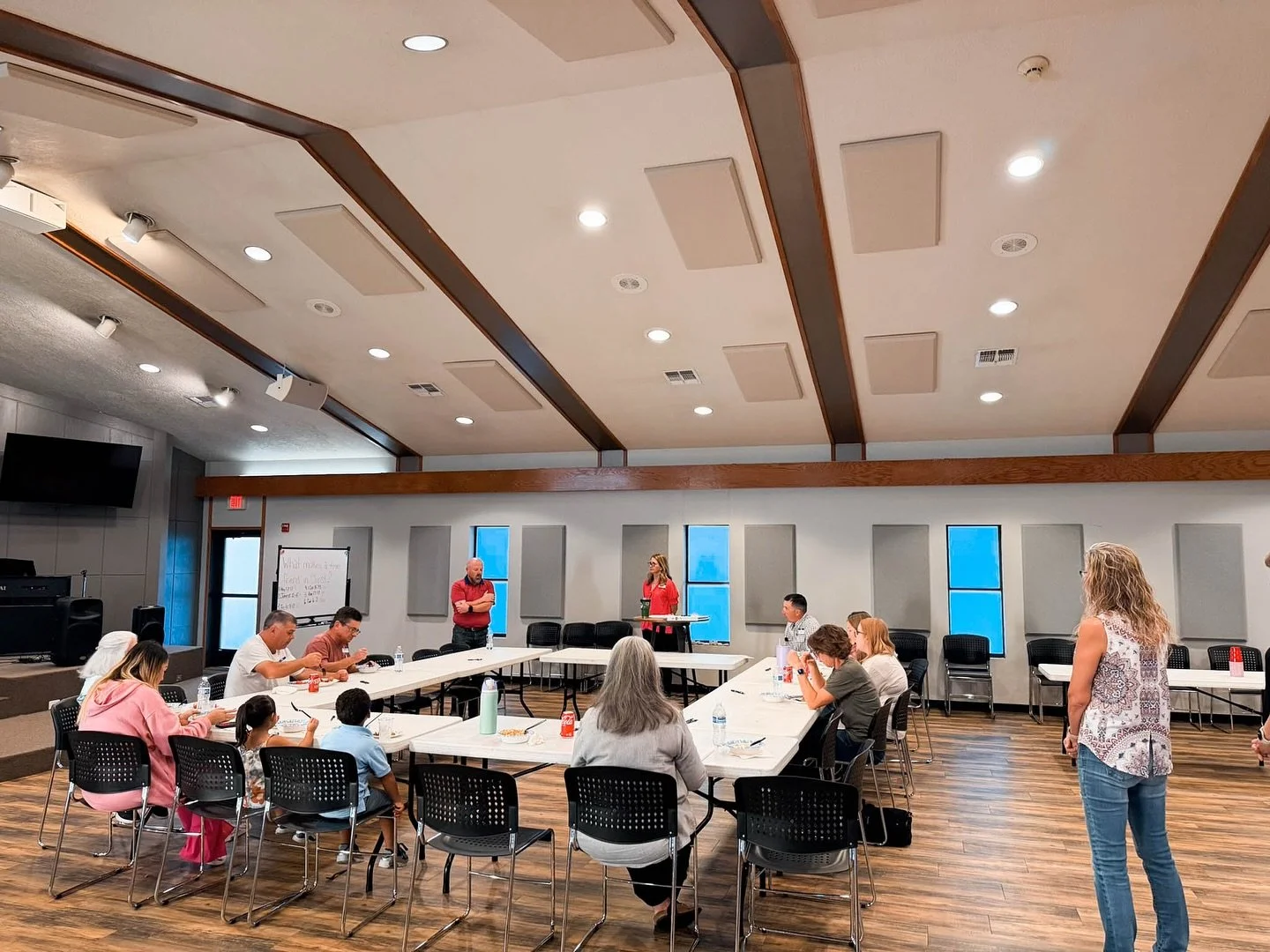 Last week, we partnered with @holycrossbcs to welcome families into a new Families Count class! 🙌

This court-approved parenting class supports parents involved in the foster system as they work toward reunification with their children. It offers di