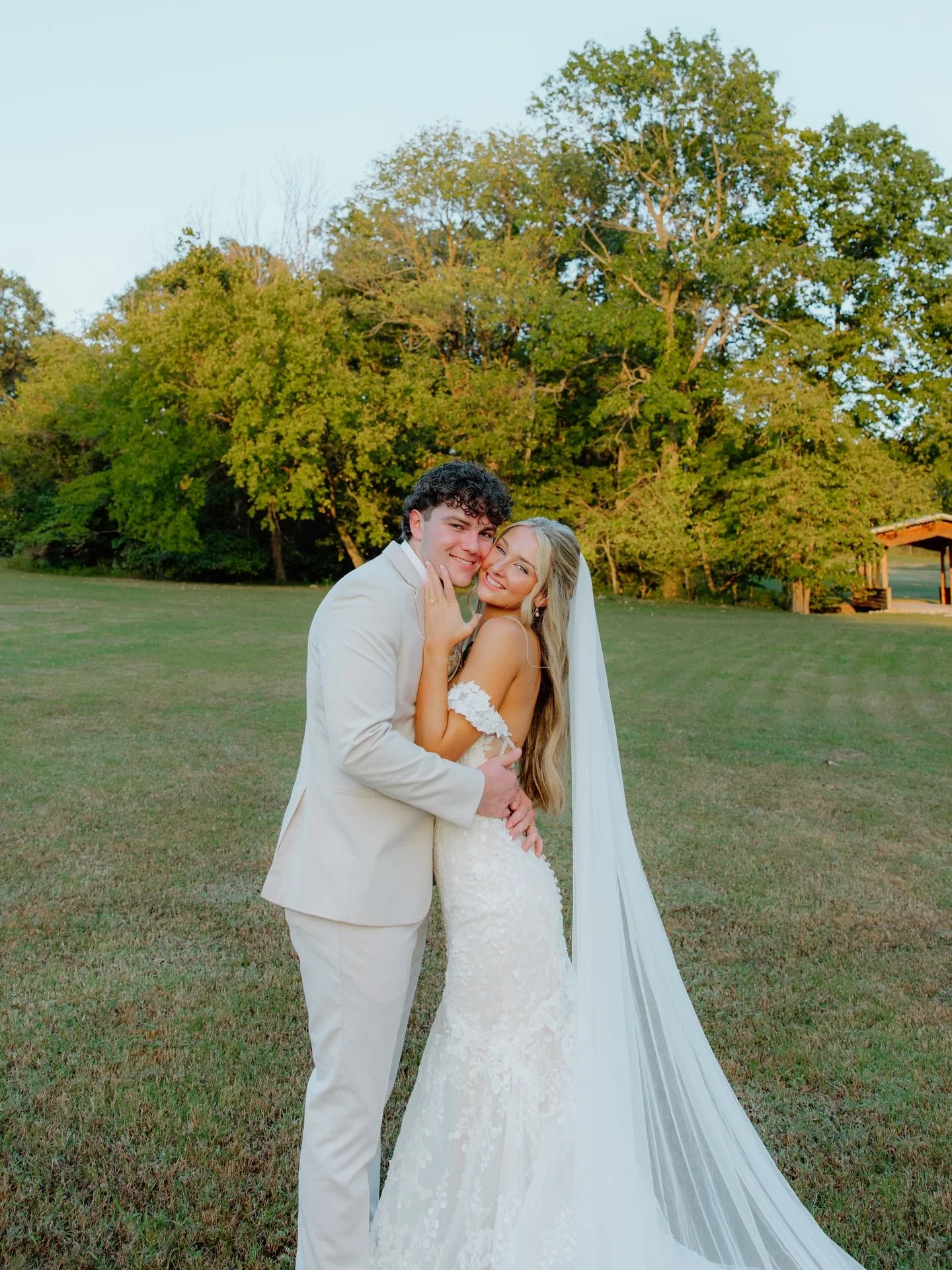 Cheers to the Oneals and delivering their wedding gallery💌💍

#wedding #weddingphotography #weddingphotos #photography #documentaryphotography #weddingdetails #mississippi #tennessee #smallbusiness #southcarolina #mississppiphotographer #photography