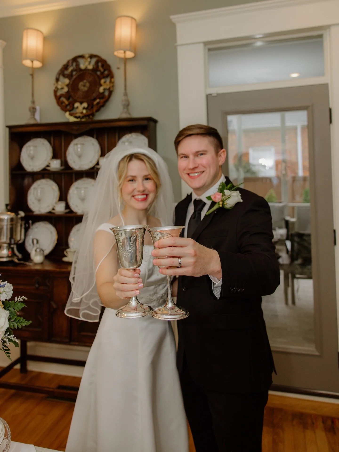 Cheers to the Perkins!! 

#photographer #weddingphotography #elopmentphotographer #documentaryphotographer