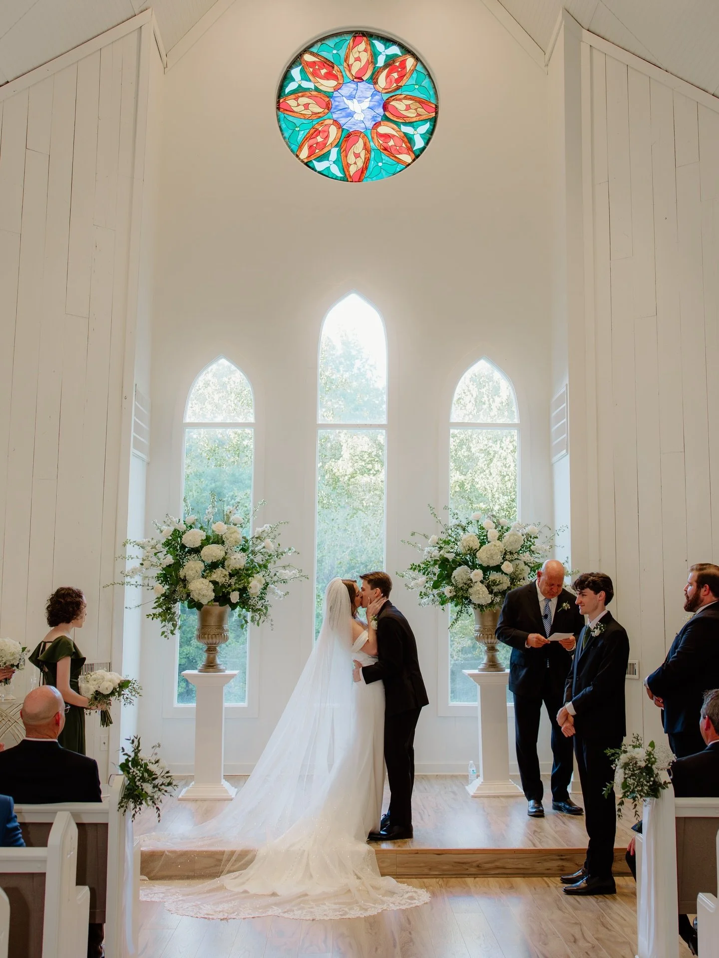 Just married🥂👏🏼

#weddingphotography #photography #documentaryphotography