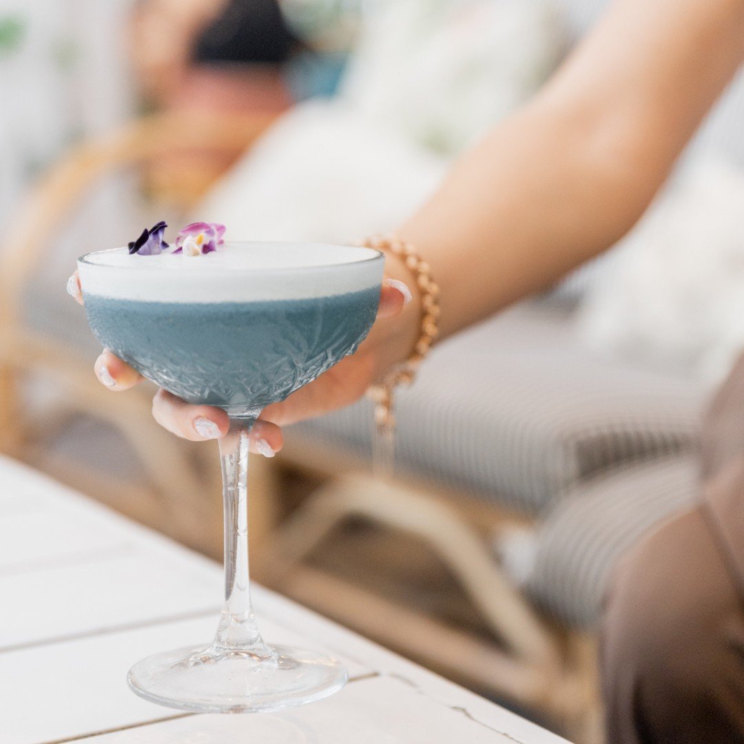 Weekend plans? We&rsquo;ve got live tunes, fresh bites, and handcrafted cocktails waiting for you! ✨🎵

We're set for another spectacular weekend at Southbeach - book your table now through the link in our bio.
