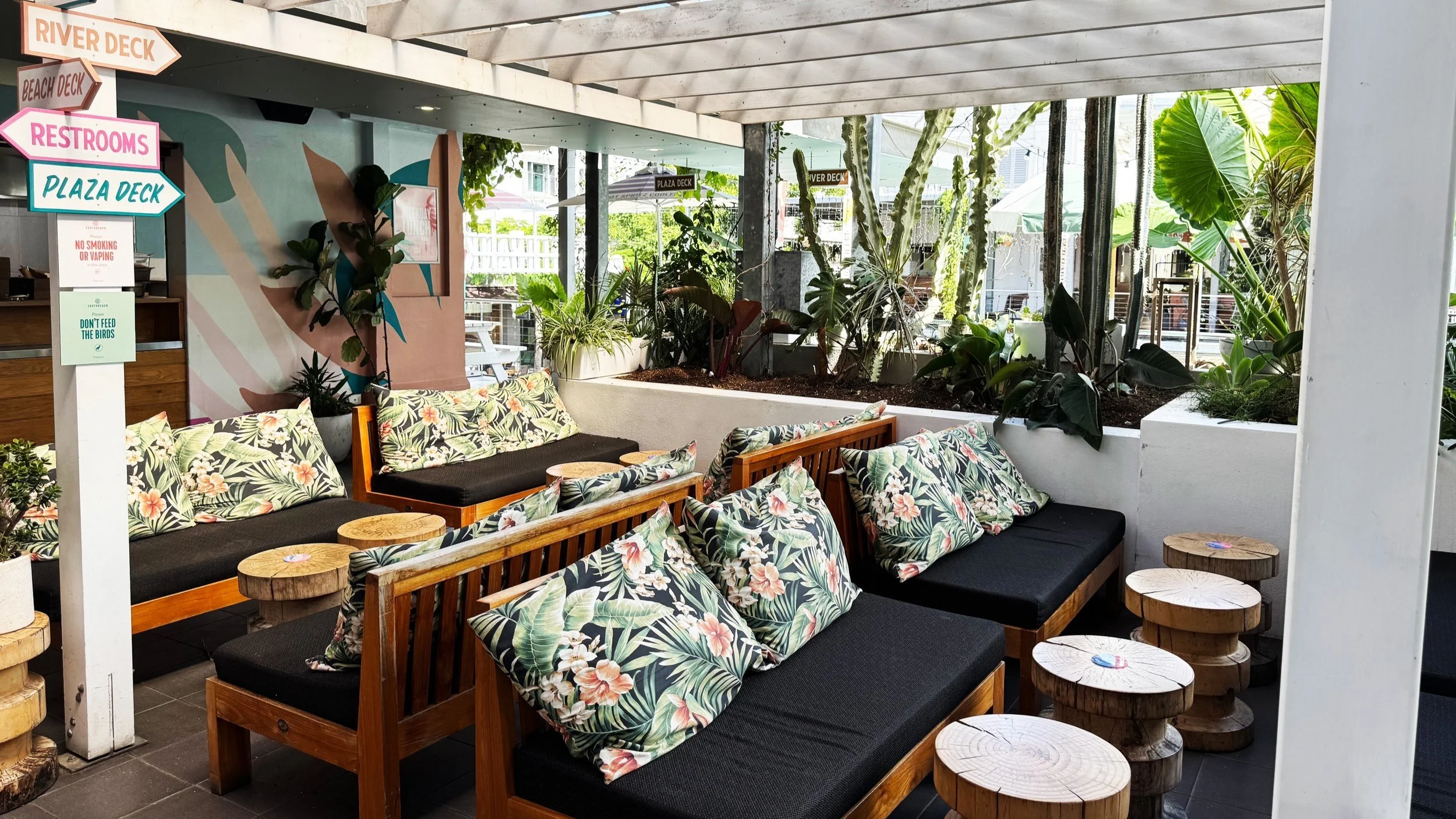 Southbeach Cabana Lounge