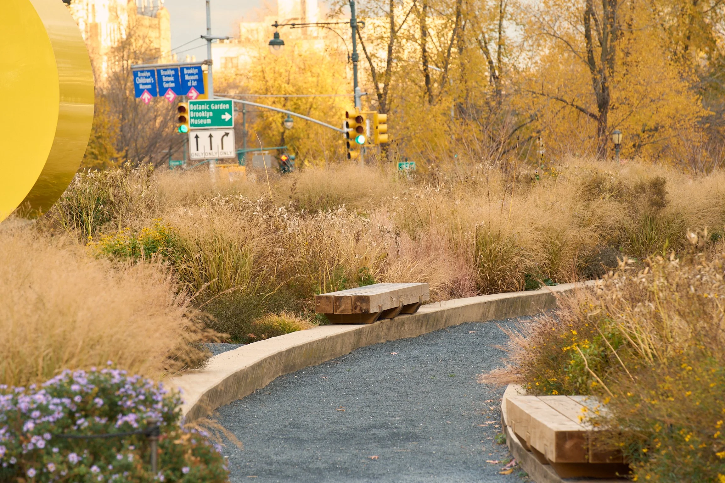 Brooklyn Museum by Douglas Lyle Thompson.jpg