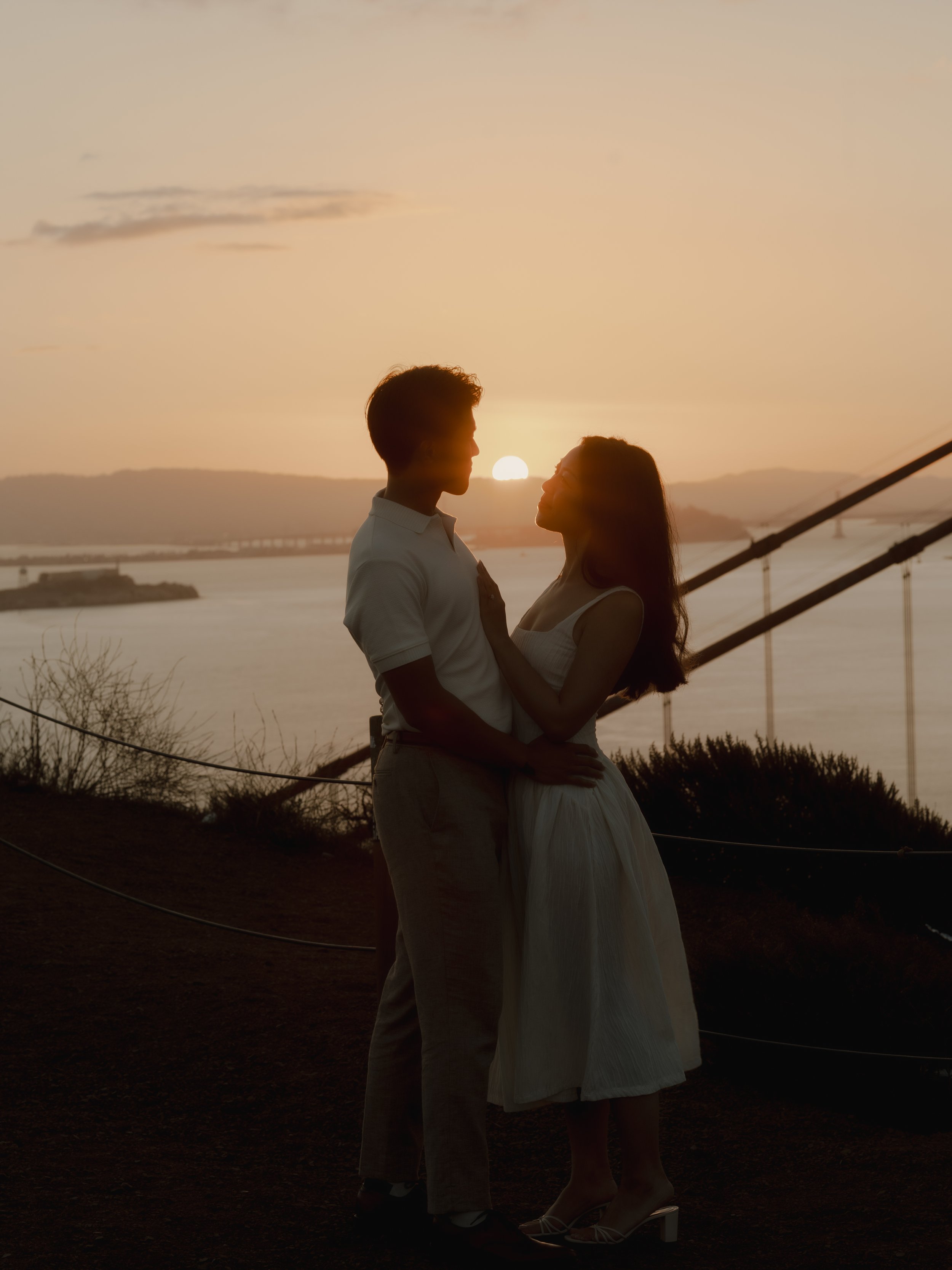 “Love in the First Light: A Sunrise engagement at the GolDen Gate Bridge
