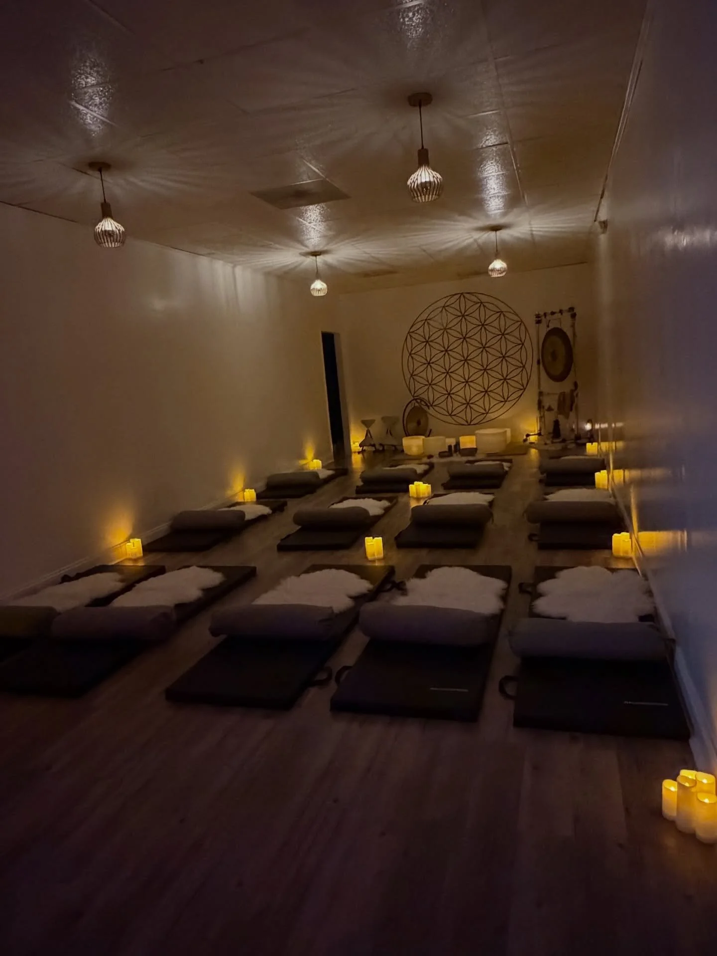 🗣️As sound healing continues to grow in our community, I think it&rsquo;s important we talk about the responsibility that comes with holding space for others.💕

Offering a sound bath isn&rsquo;t simply about beautiful instruments &amp; spaces or cr