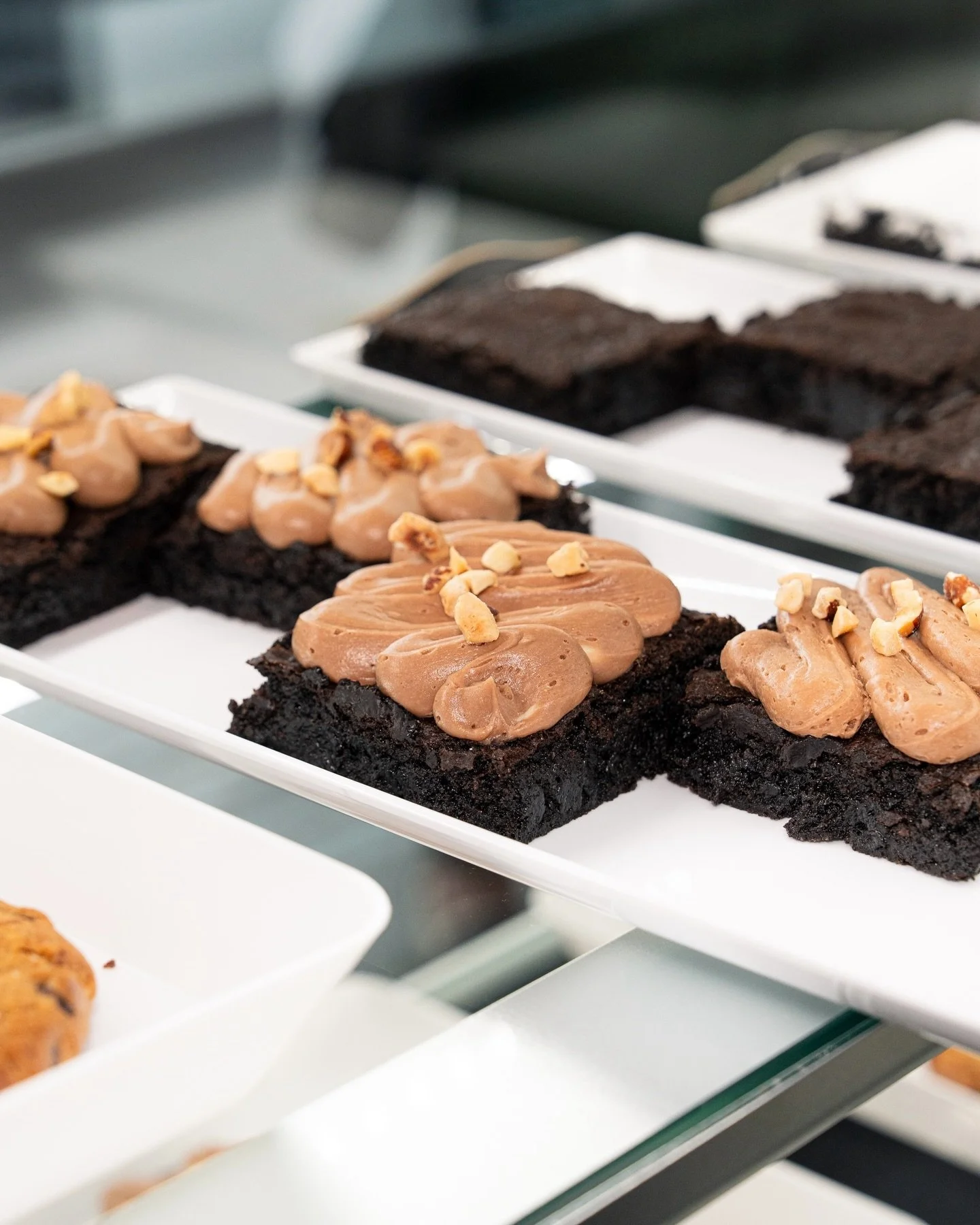 🍫🌰 It&rsquo;s a chocolate hazelnut kind of day. Did you get a chance to grab a chocolate hazelnut cookie or brownie with our house made hazelnut buttercream topping today?? If not, don&rsquo;t worry, they&rsquo;ll be back! Keep your eyes peeled on 