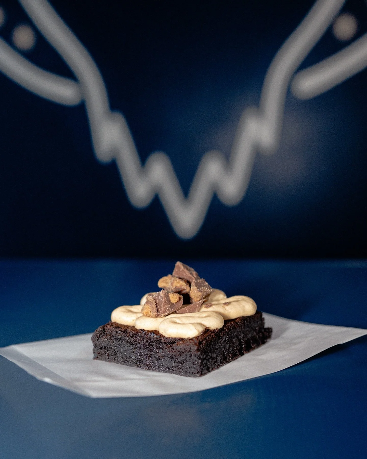 We&rsquo;ve got a fresh batch of our brownies with peanut butter buttercream in the shop today ready for you to enjoy! We hope everyone has a great Friday and weekend out there!

#peanutbuttercup #brownie #treatyoself #hellocolumbus #bakery