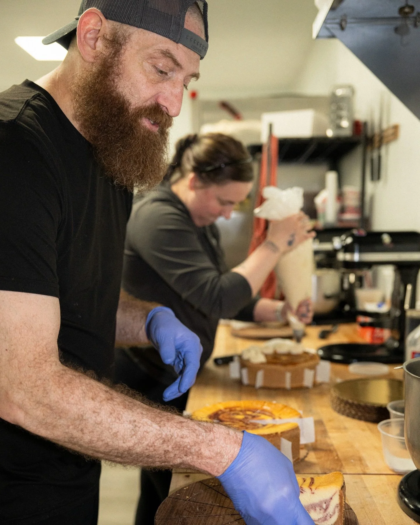 It&rsquo;s once again Community Day at TBB! Did you know that we run a special every Sunday for BOGO 1/2 OFF cheesecake slices? Stop by today before we close at 5 to snag a great deal on some great dessert 😋 

#columbusbakery #communityday #cbusfood
