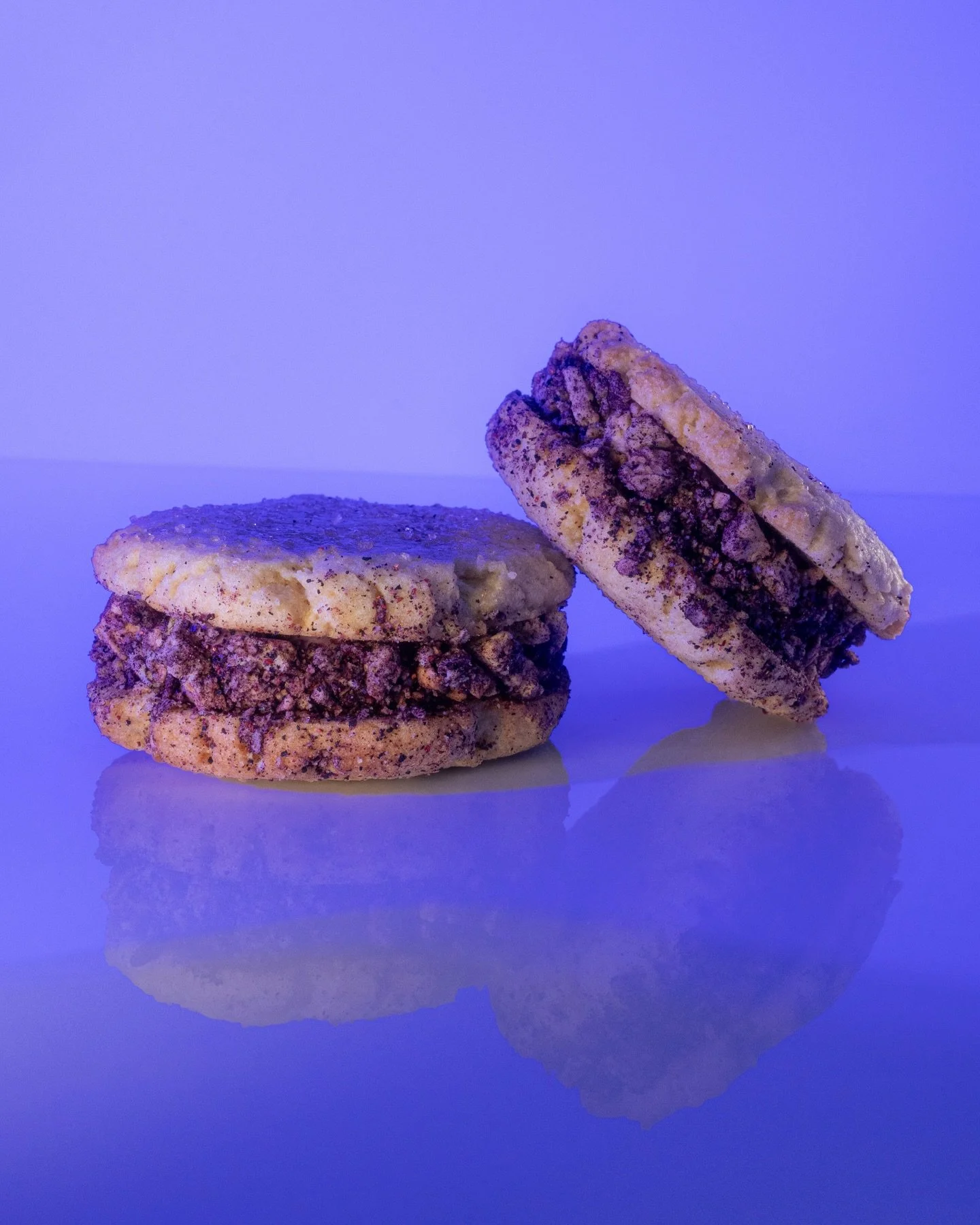 🫐 Who&rsquo;s got time to be blue with cookies like these?

Take a bite into our Blueberry Crunch Cookie Sandwich today before they&rsquo;re all gone! 

#blueberrycrunch #cheesecakelover #cbusfoodie #blueberriesfordays #cookiesandwich