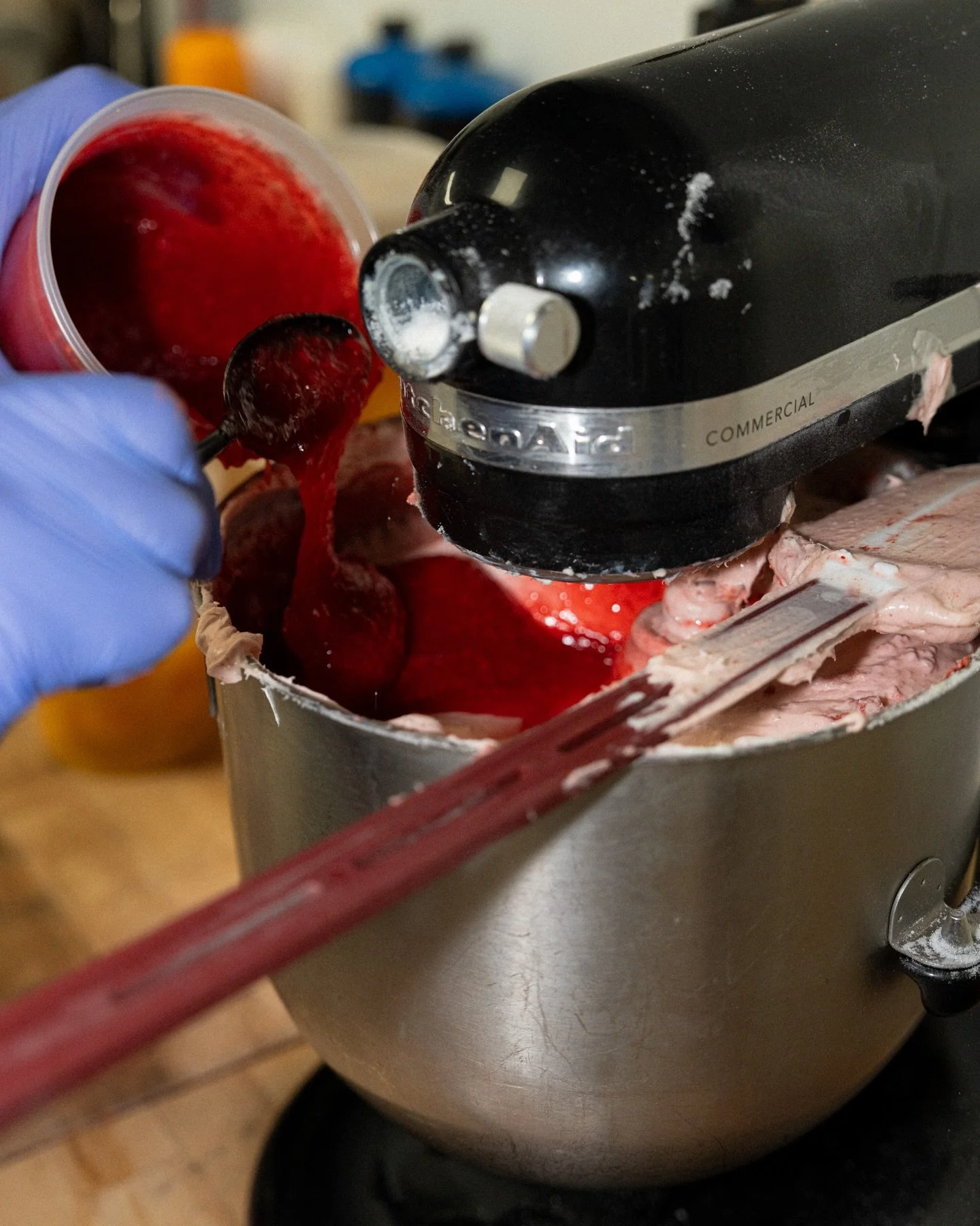 Our strawberry cheesecake batter has a few special ingredients. But the most important one is love ❤️

#cheesecakelover #strawberrycheesecake #freshneverfrozen #cbuseats #columbusdesserts