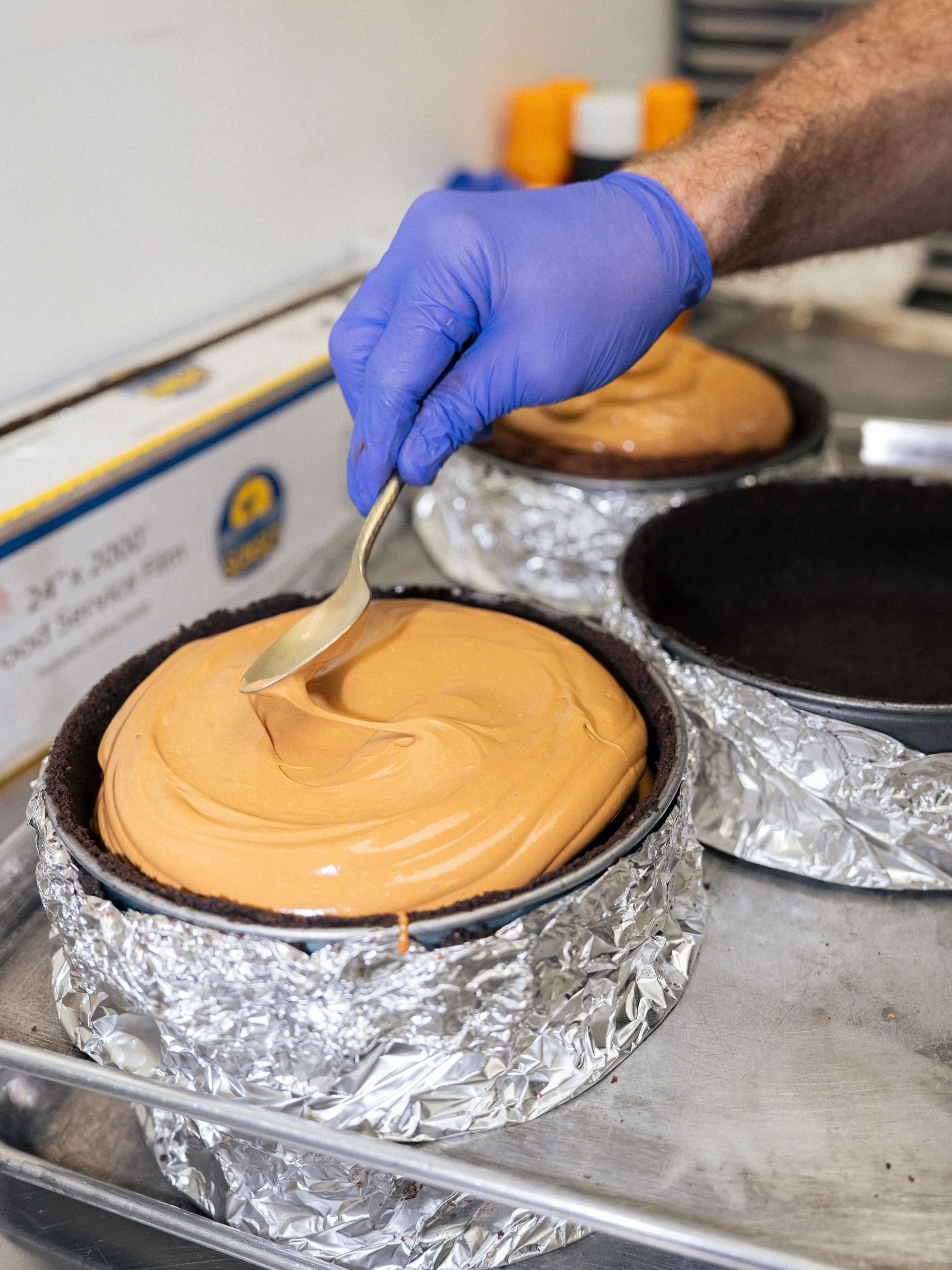 It&rsquo;s Community Day once again!! That means more slices, more flavors, and more smiles 😁😁😁 

Come snag your favorite flavors before they sell out! Have a great Sunday everybody! 💙 

#sliceman #cheesecakelover #communityday #cbusfoodie #eat61