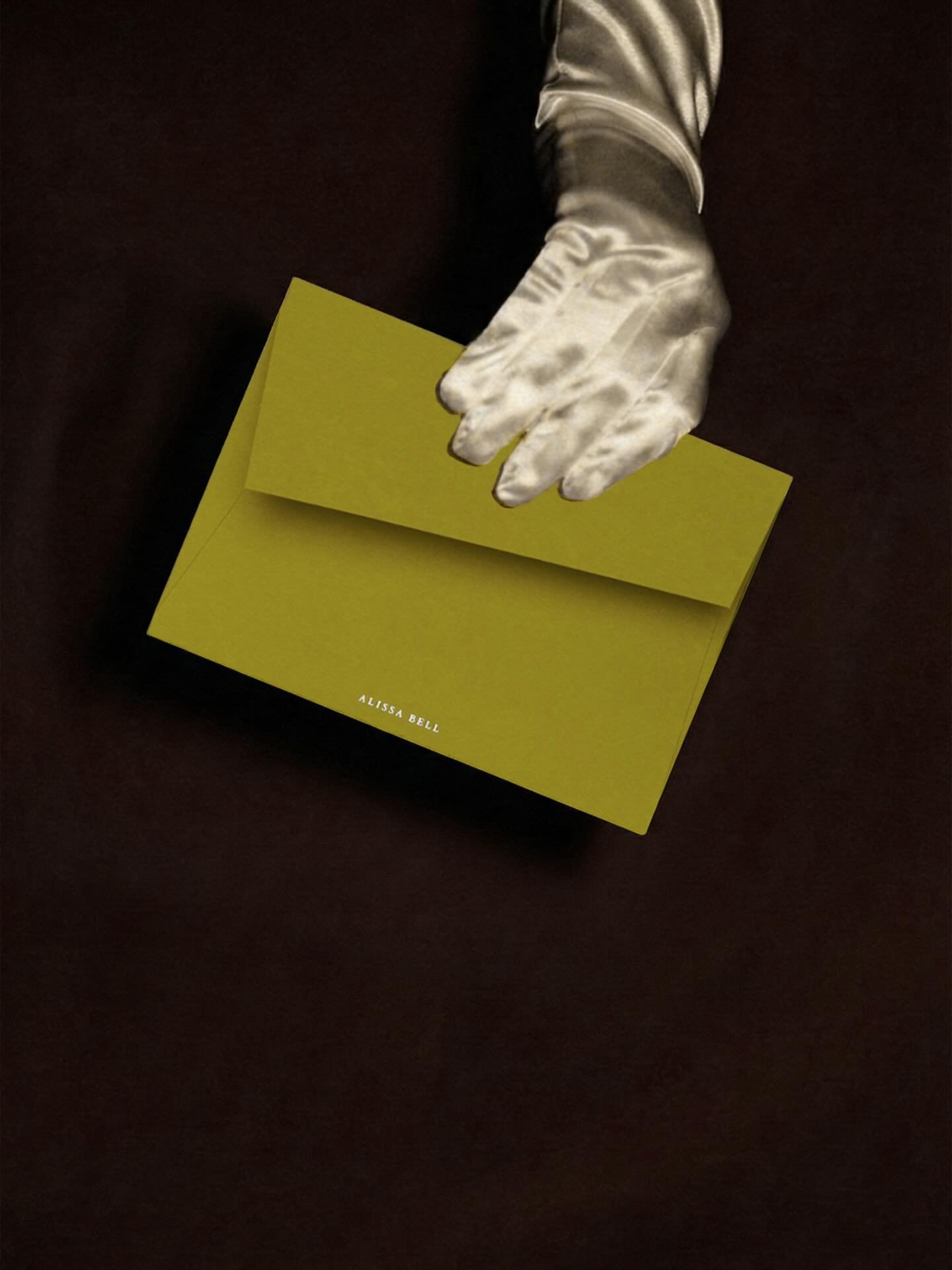 Introducing Alissa Bell x Moda Operandi &mdash; a limited stationery capsule designed for handwritten connection and analog beauty.

Now available through Moda Operandi&rsquo;s trunk show for a limited window. 

Better than a text.

@modaoperandi &md