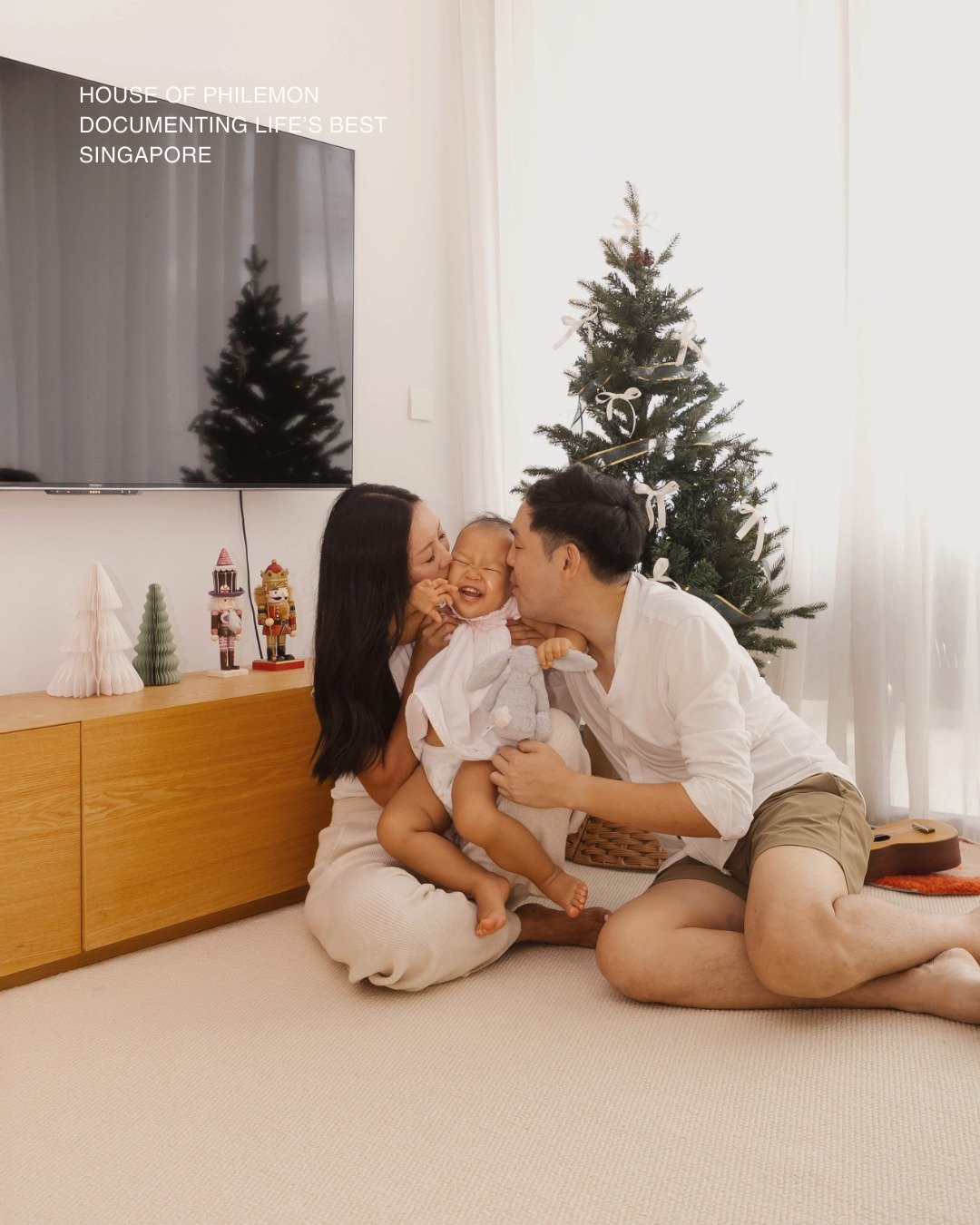 Somewhere between feeding, laughing, and walking home,
this season became a story.

Not posed.
Not paused.
Just lived.

&mdash;
#houseofphilemon
#documentinglifesbest
#singaporefamily
#sgfamilyphotography
#familysession
#everydaymoments
#familymemori