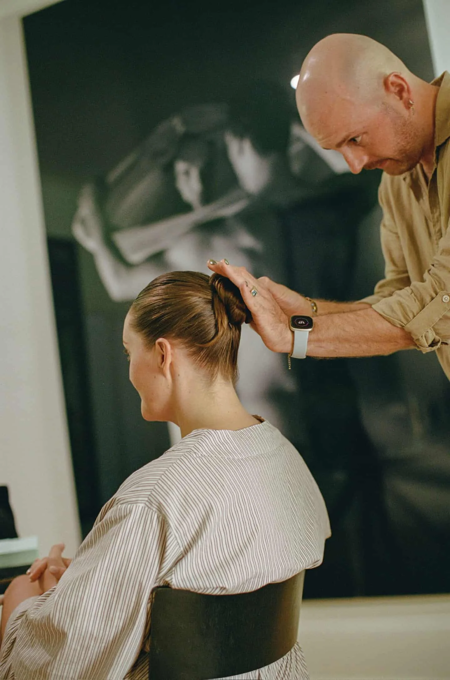 Briadwood-wedding-hairstyle-sydney-hairstylist-sleek-bun-classic-bridal-hair