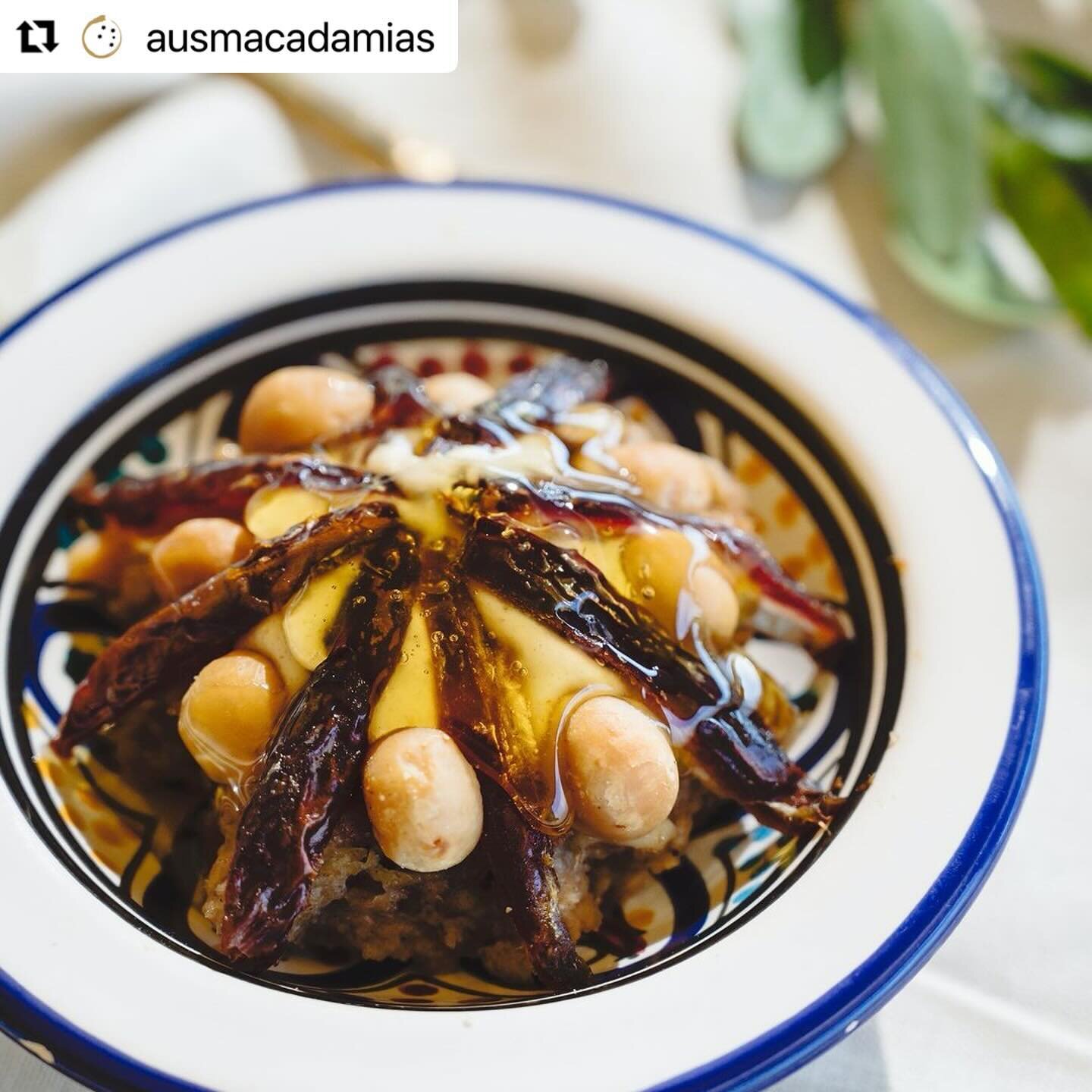 Are you ready to fight food waste in the most delicious way? Then you&rsquo;ll want to make my new recipe created for @ausmacadamias using two of Australia&rsquo;s most wasted foods: ripe bananas and day (or more) old bread. 😊🌿

@poppyfitzpatrick m