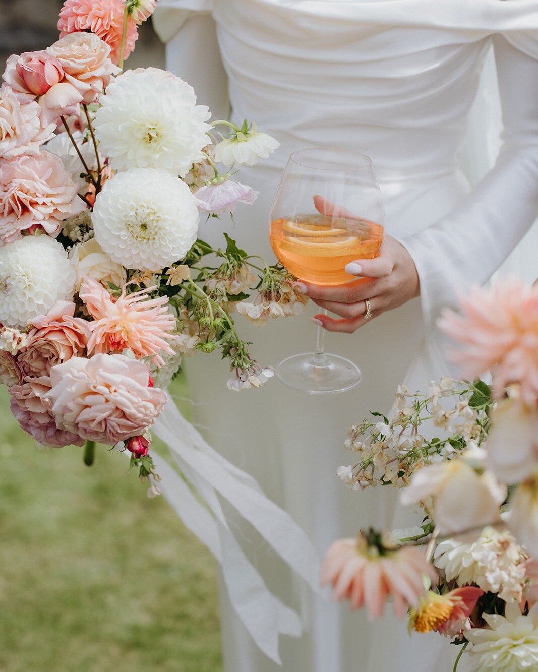 We adore everything about this snap of our beautiful bride Emma 🍊