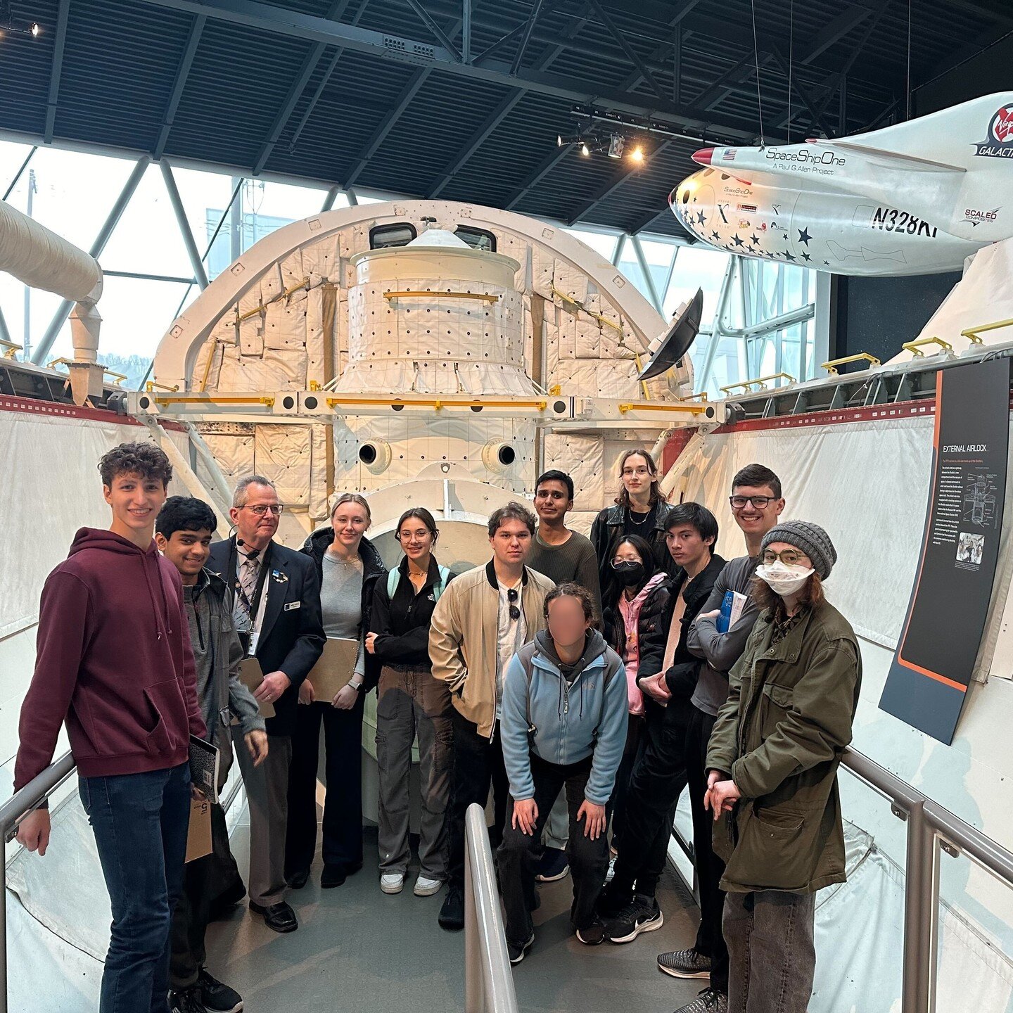 Yesterday, Advanced Physics students learned about the history of rocketry and the Space Shuttle program at the Museum of Flight. Many thanks to our brilliant docents! @museumofflight #aviation #rocketry #museumofflight #flight #physics #science #dts