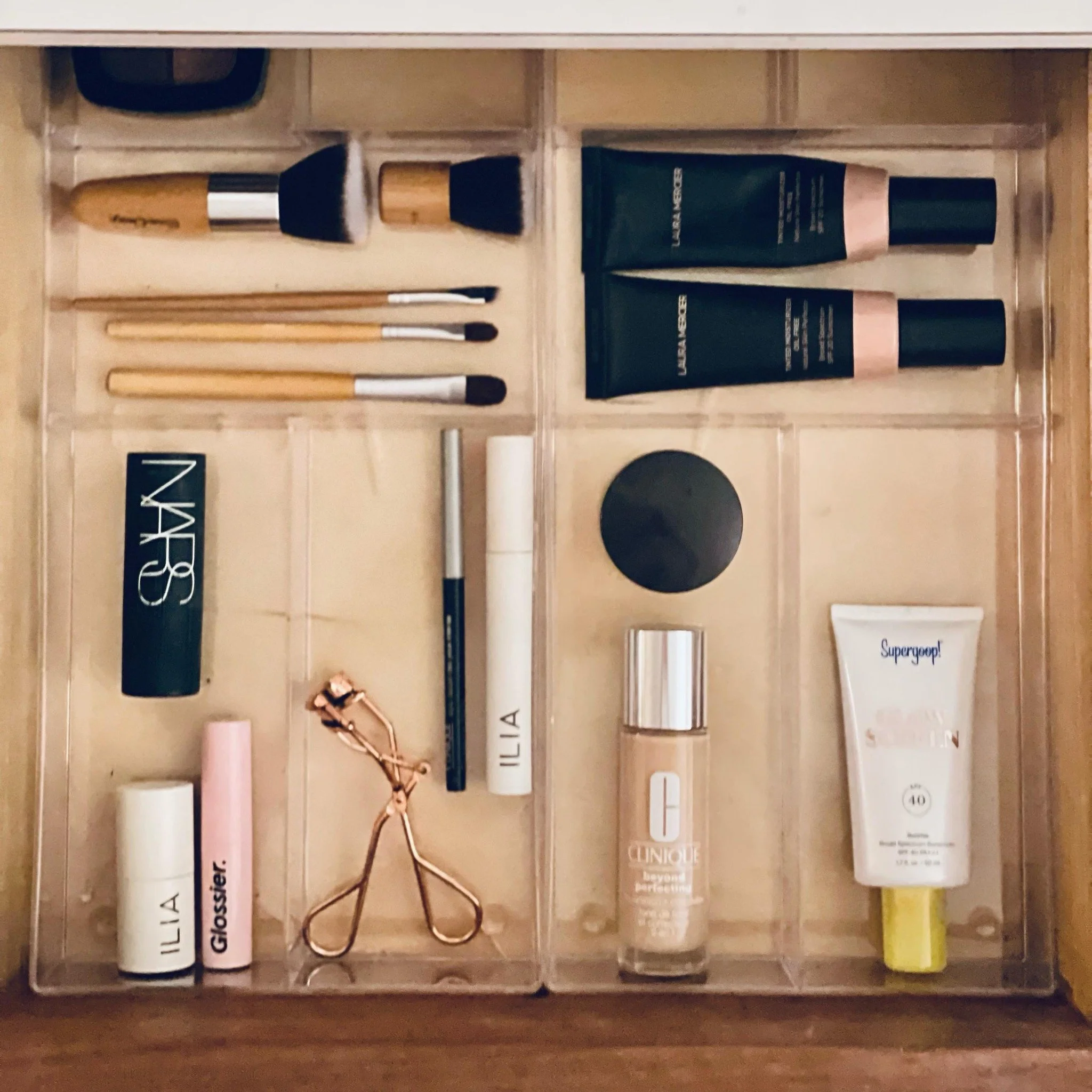 Effortless mornings start with an everyday drawer (or cabinet or countertop turntable).

📷 Picture this: no more rummaging through clutter to find your go-to products. A tidy, efficient setup where everything has its place. 

This is my actual make 
