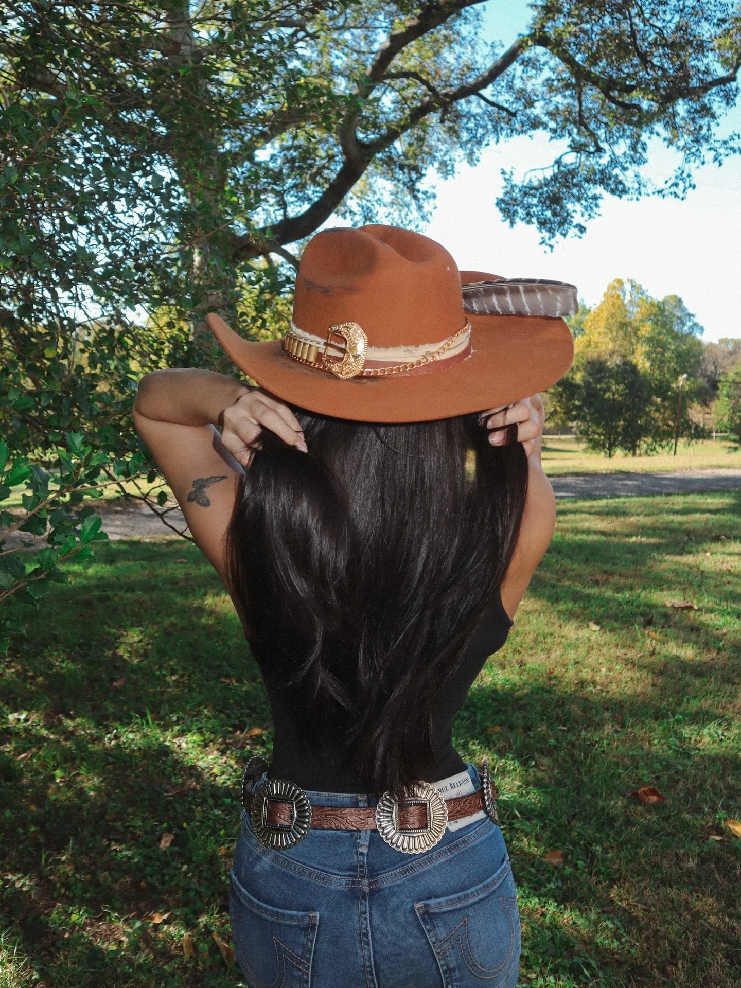 It&rsquo;s a Friday &mdash; hat o&rsquo;clock in Nashville 🤠🥂