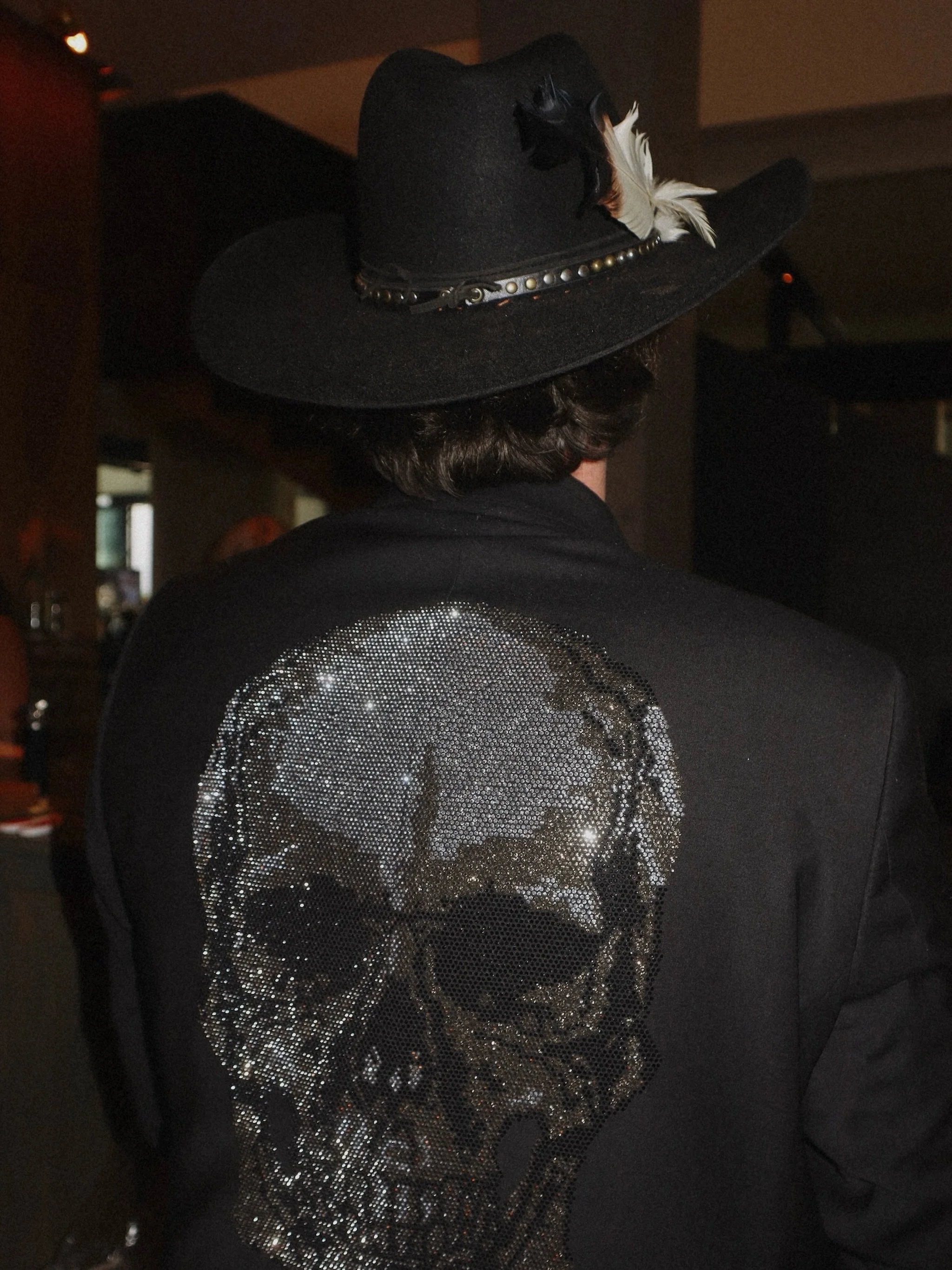 Been thinking about getting your own hat for a while now? 
Book your appointment with us 🤠