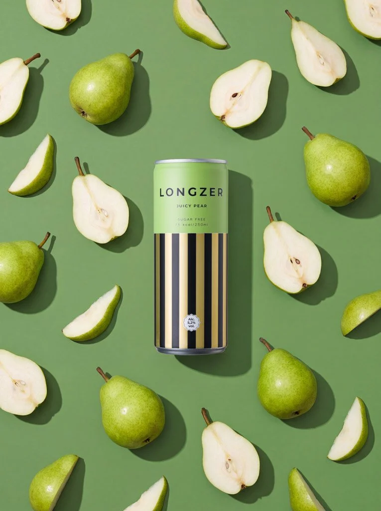 juomakuvaus-longzer-juicy-pear-lonkero-tolkki-flatlay.jpg