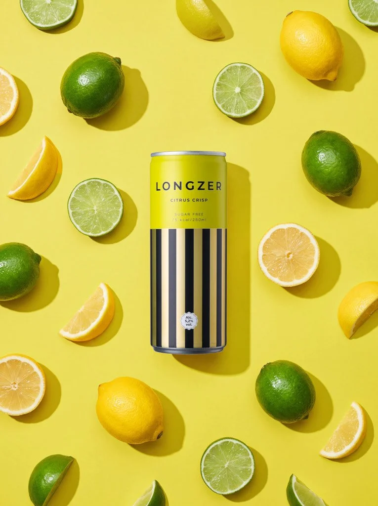 juomakuvaus-longzer-citrus-crisp-lonkero-tolkki-flatlay.jpg